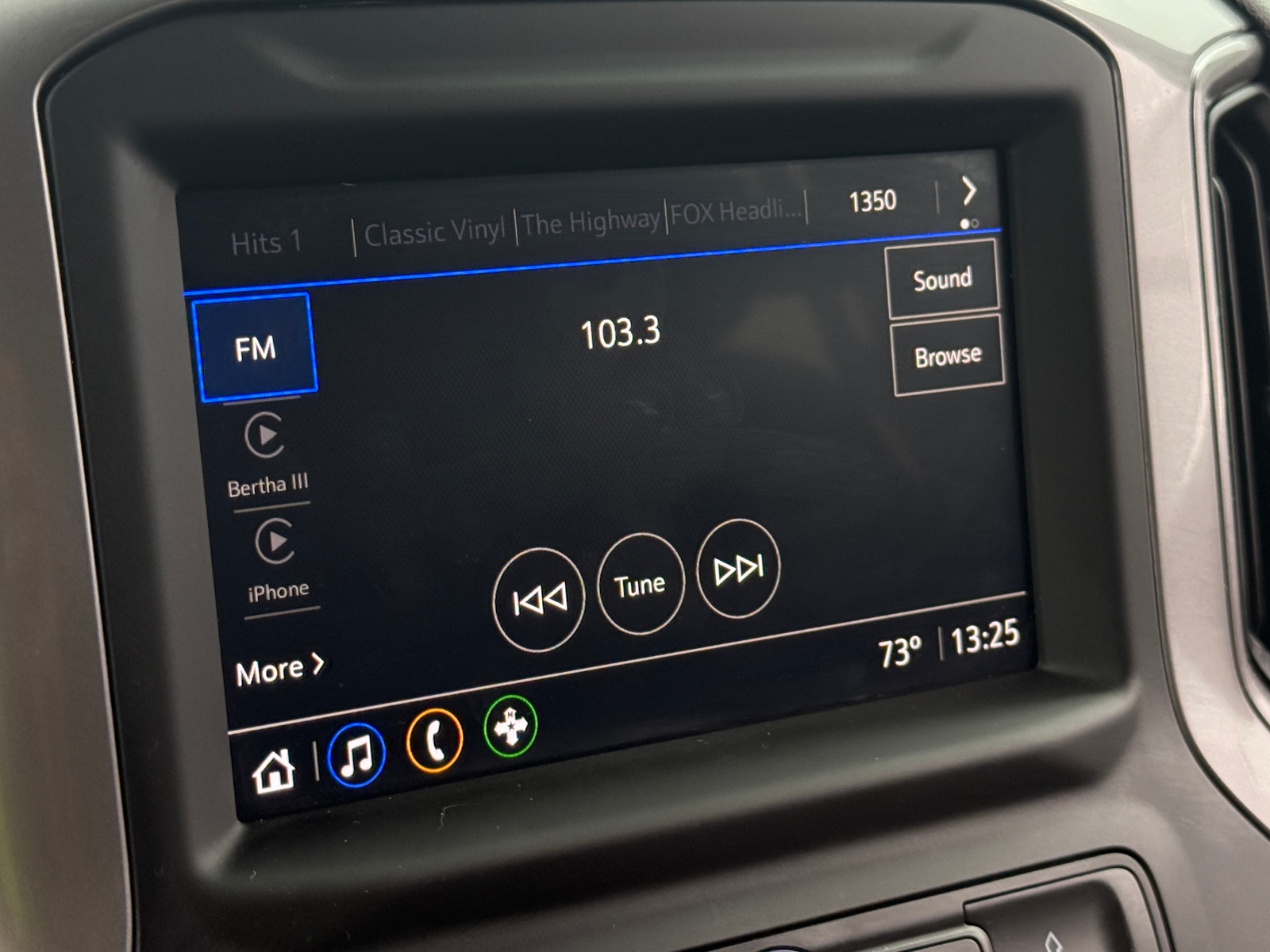 Thumbnail: 2022 Chevrolet Silverado 1500 - 4