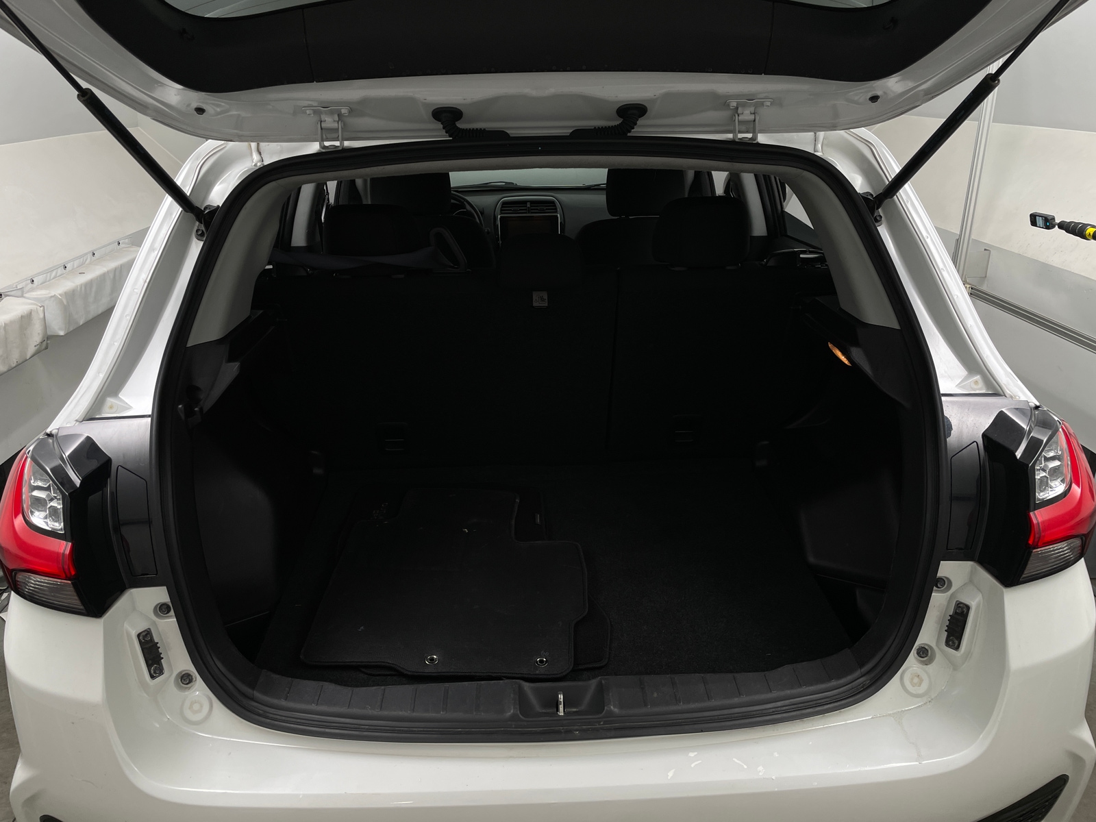 Thumbnail: 2021 Mitsubishi Outlander Sport - 7