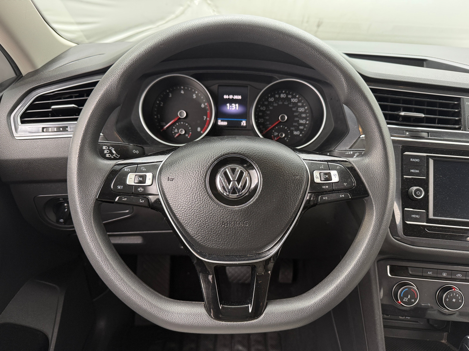 Thumbnail: 2021 Volkswagen Tiguan - 5