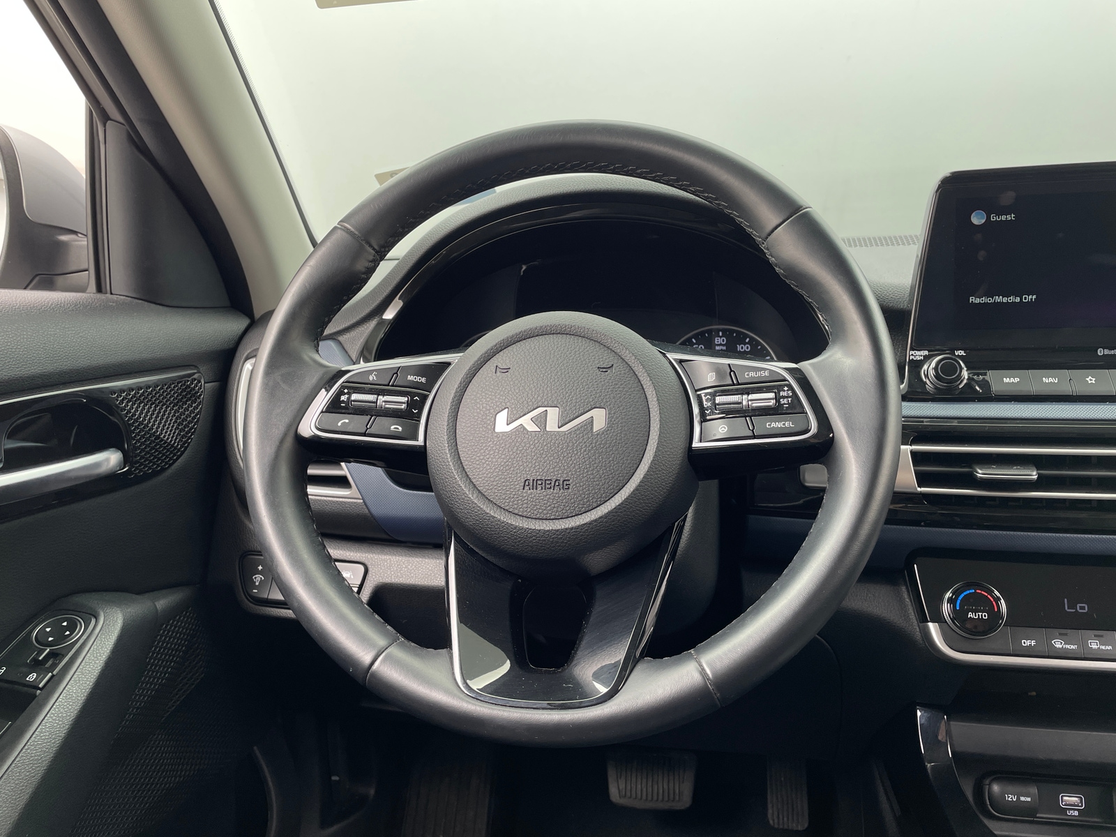 Thumbnail: 2022 Kia Seltos - 5