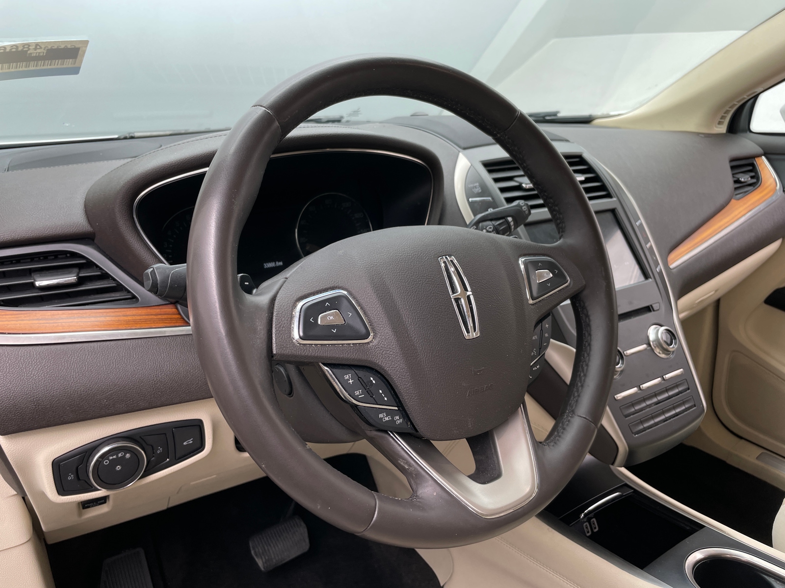 Thumbnail: 2016 Lincoln MKC - 4