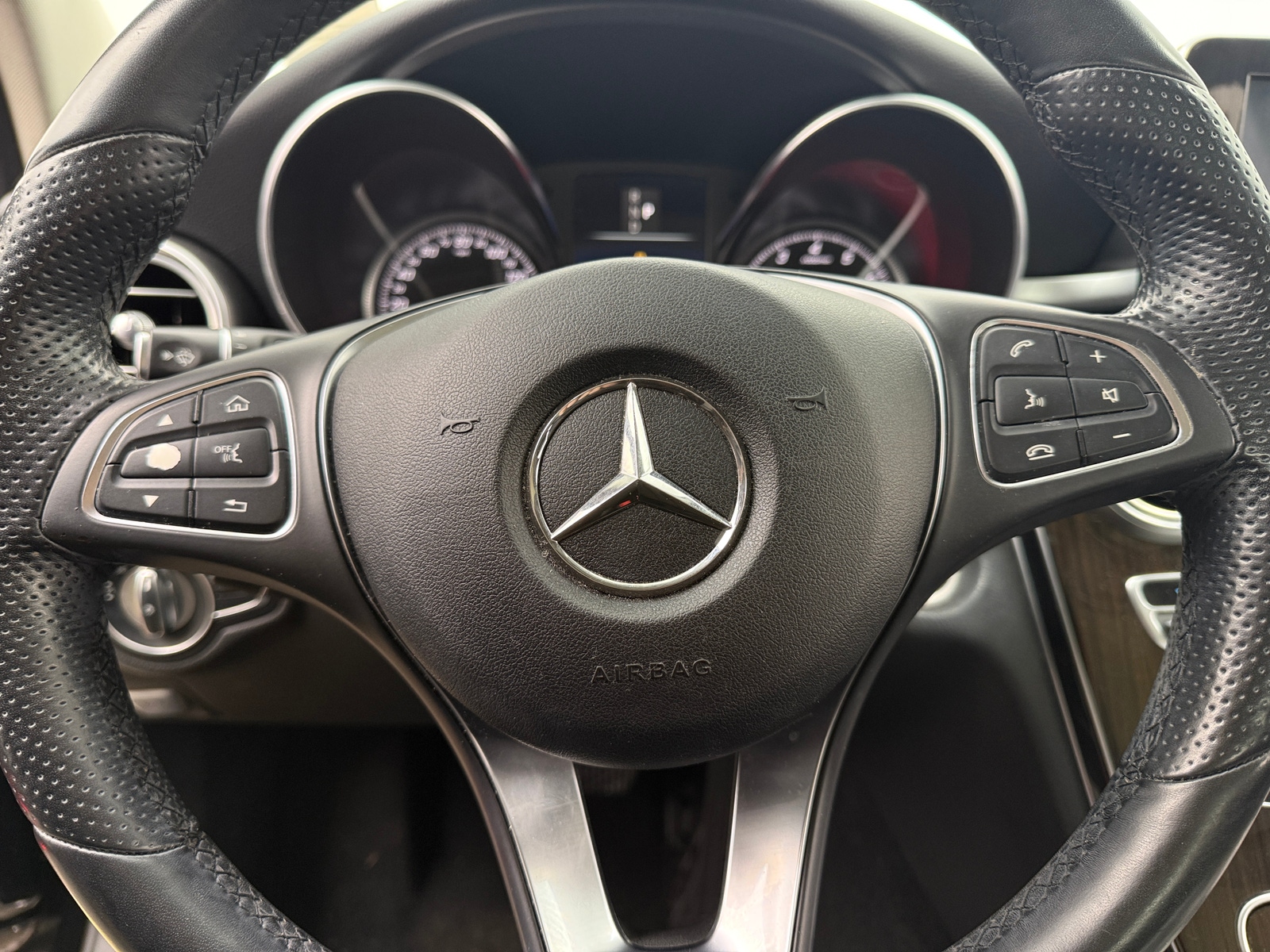 Thumbnail: 2018 Mercedes-Benz C-Class - 4