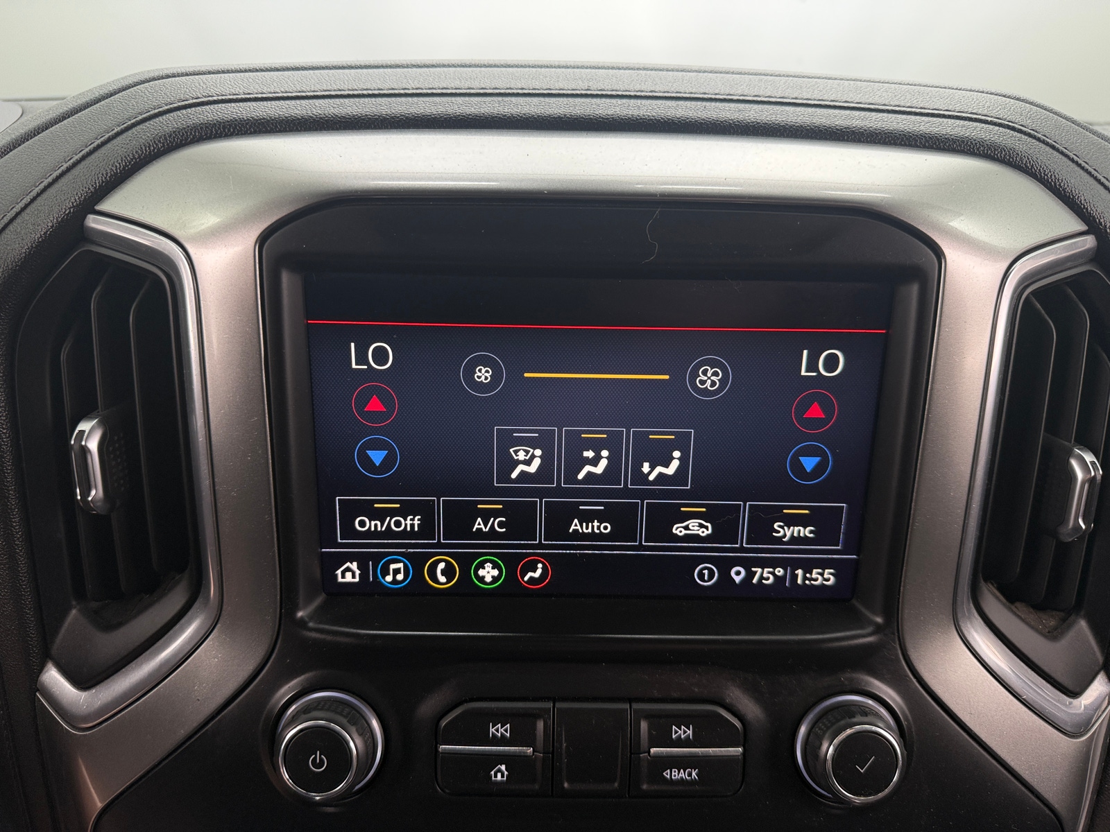 Thumbnail: 2020 Chevrolet Silverado 1500 - 4