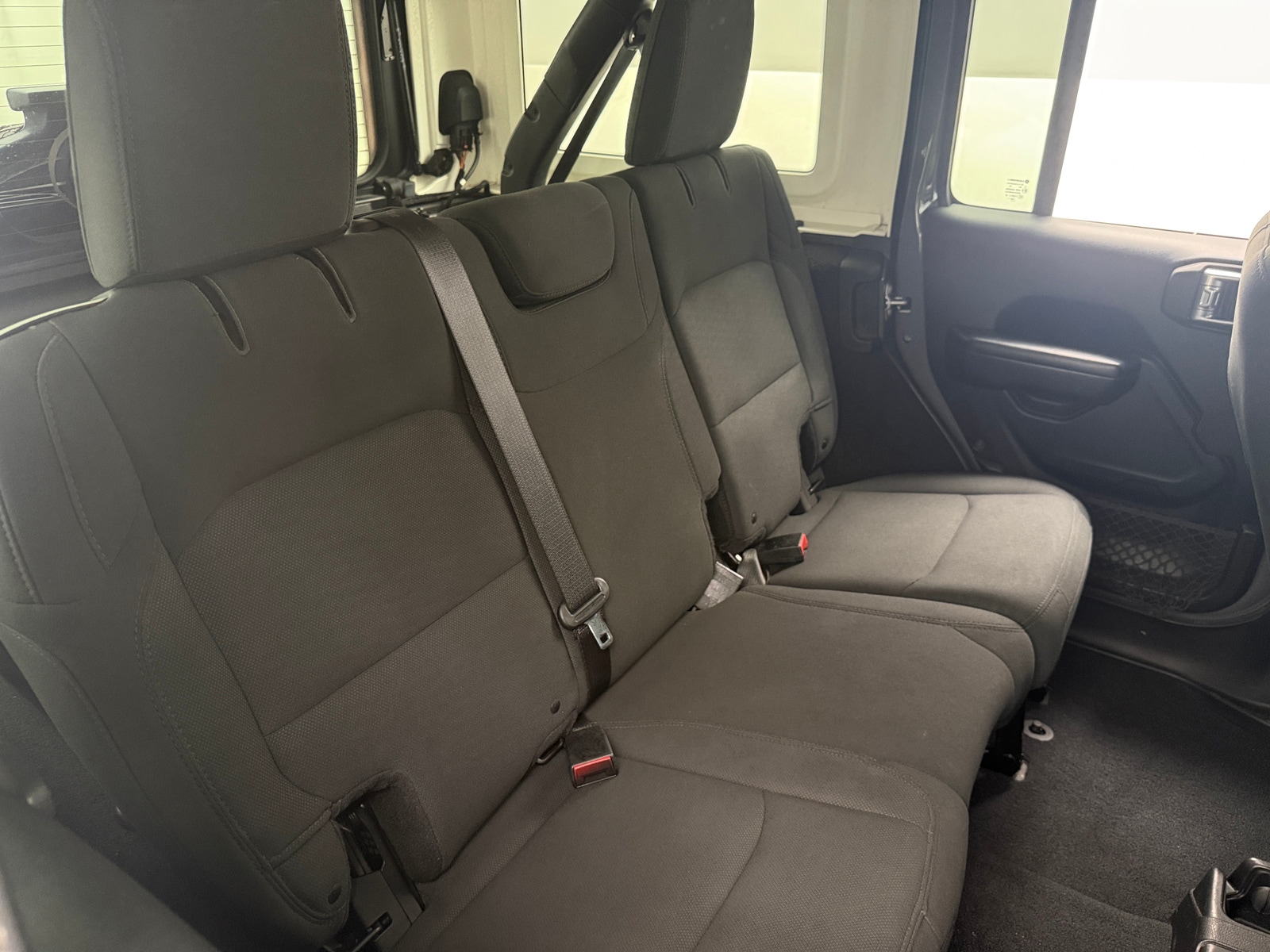 Thumbnail: 2019 Jeep Wrangler - 6