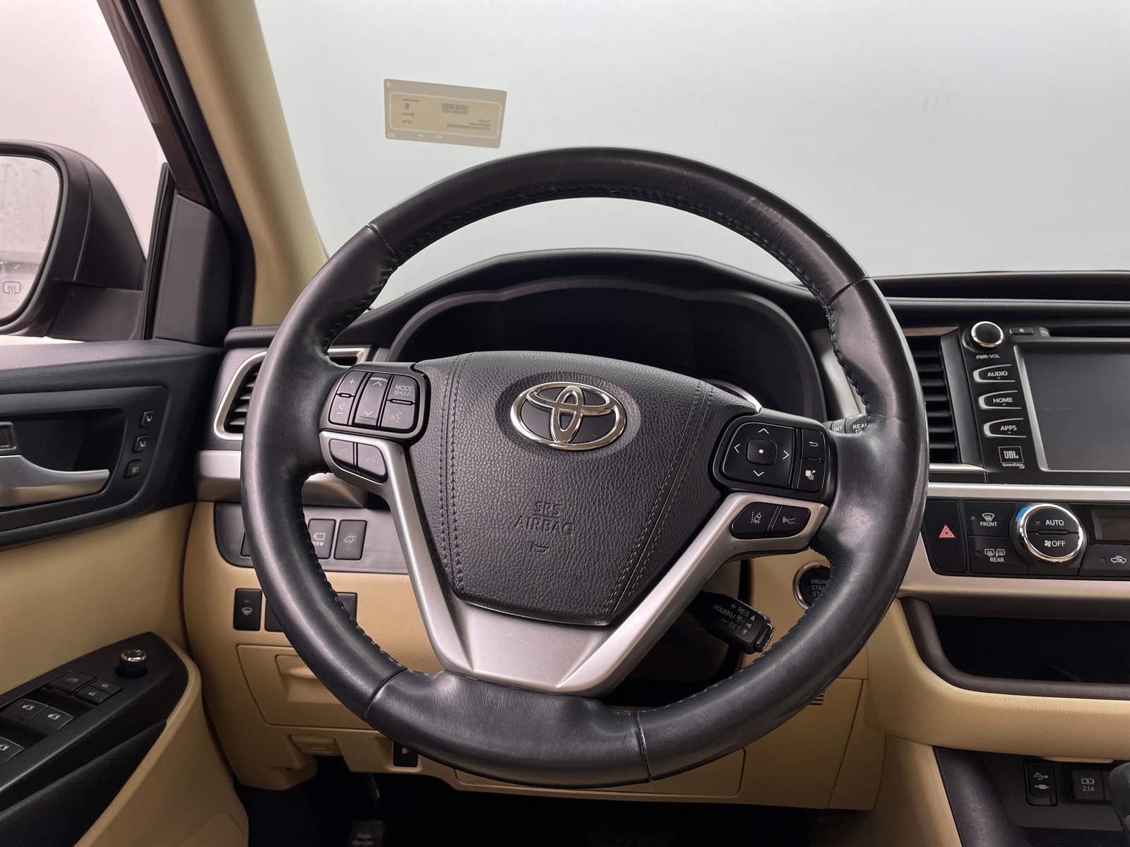Thumbnail: 2019 Toyota Highlander - 4