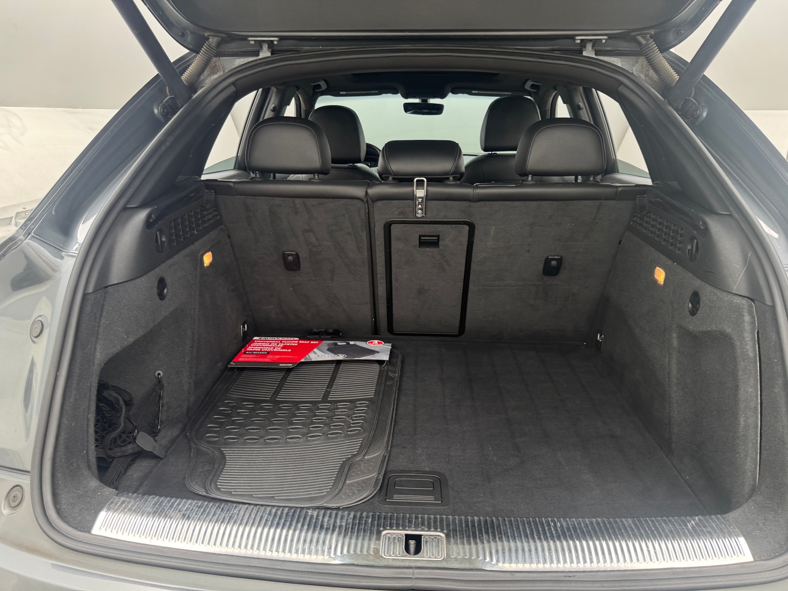 Thumbnail: 2015 Audi Q3 - 6