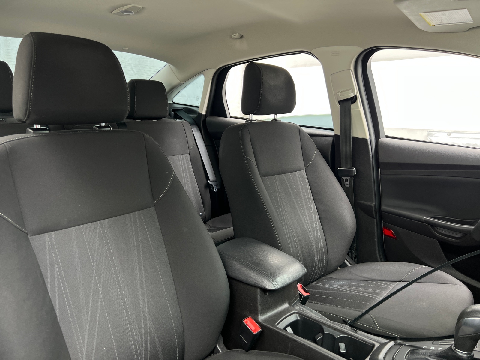 Thumbnail: 2017 Ford Focus - 2