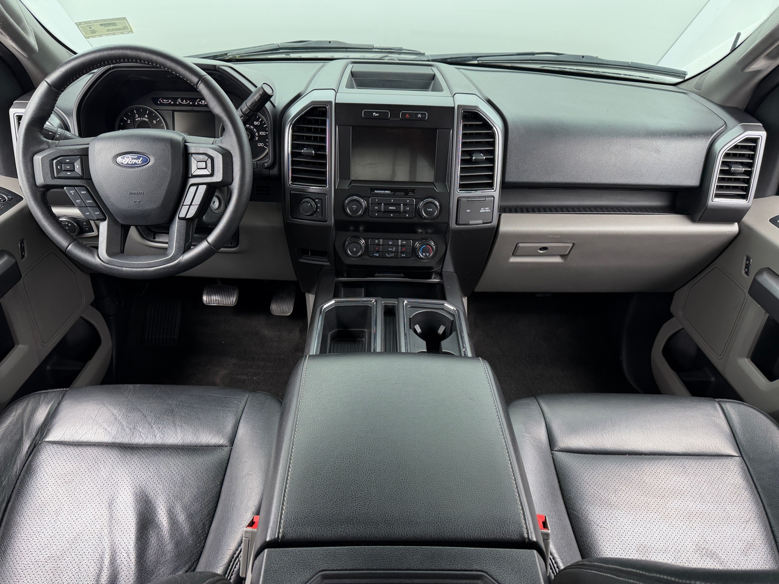Thumbnail: 2020 Ford Econoline - 3