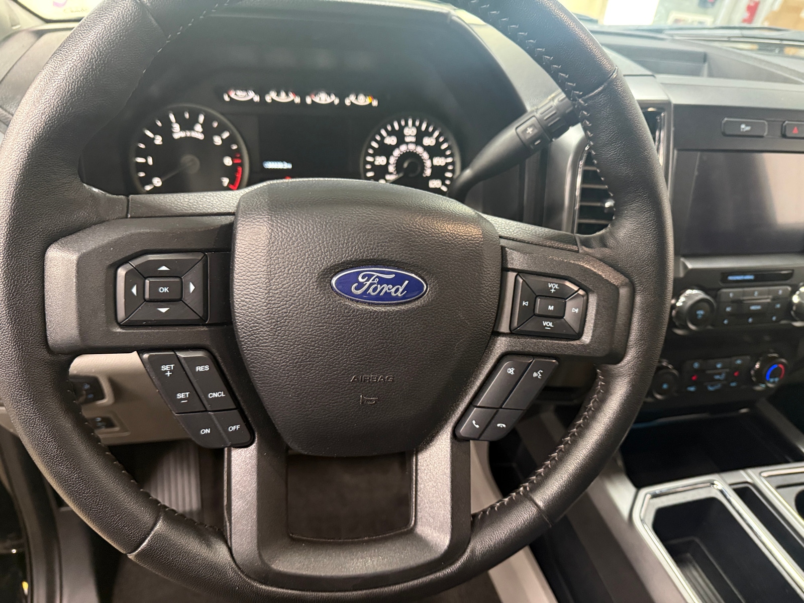 Thumbnail: 2020 Ford Econoline - 5
