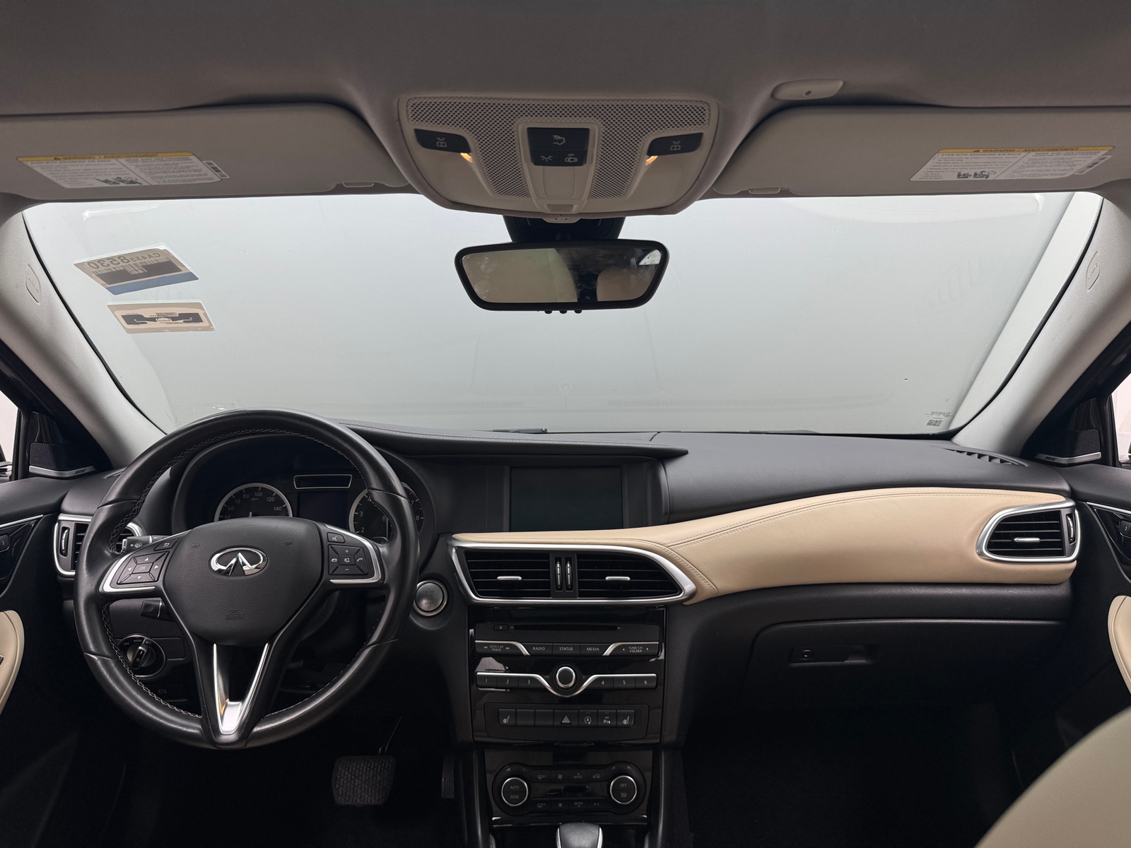 Thumbnail: 2017 INFINITI QX30 - 2