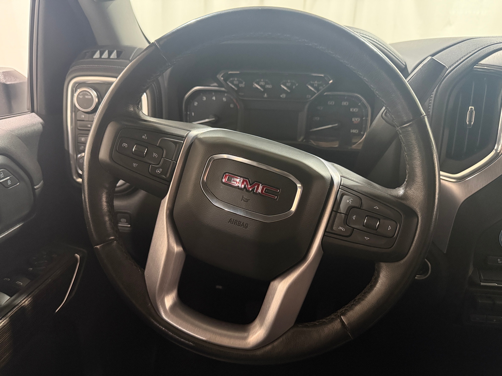 Thumbnail: 2022 GMC Sierra 2500 - 5