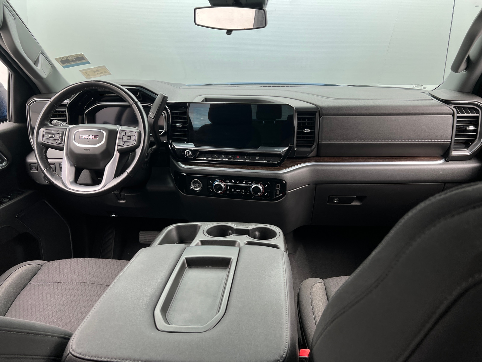 Thumbnail: 2022 GMC Sierra 1500 - 3