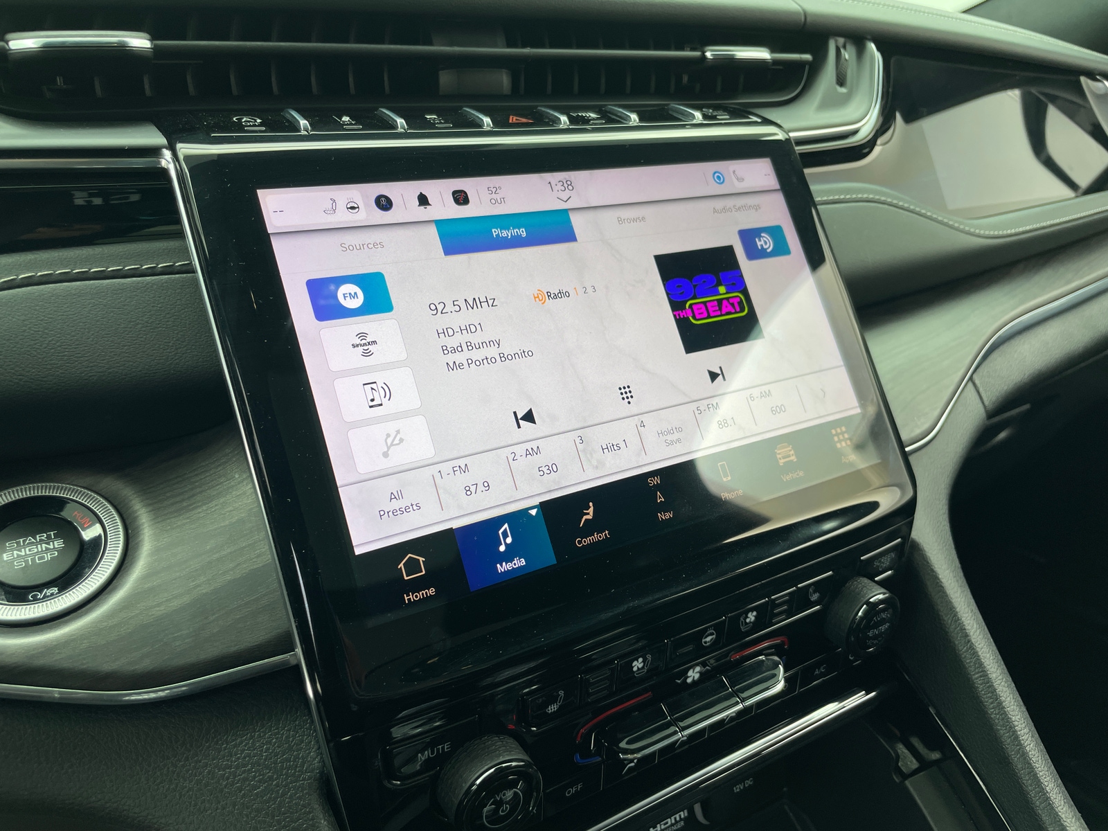 Thumbnail: 2023 Jeep Grand Cherokee - 3