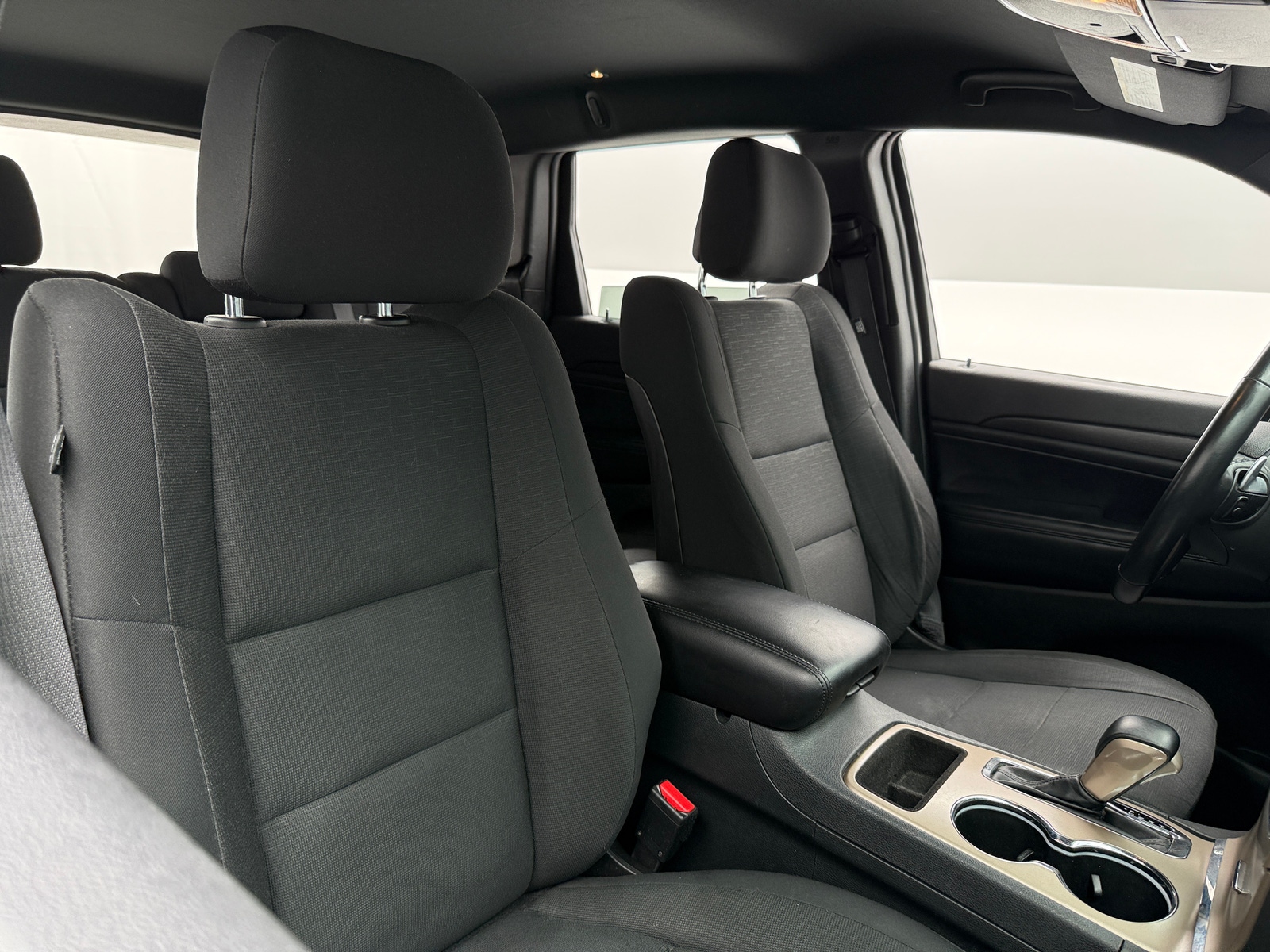 Thumbnail: 2016 Jeep Grand Cherokee - 2