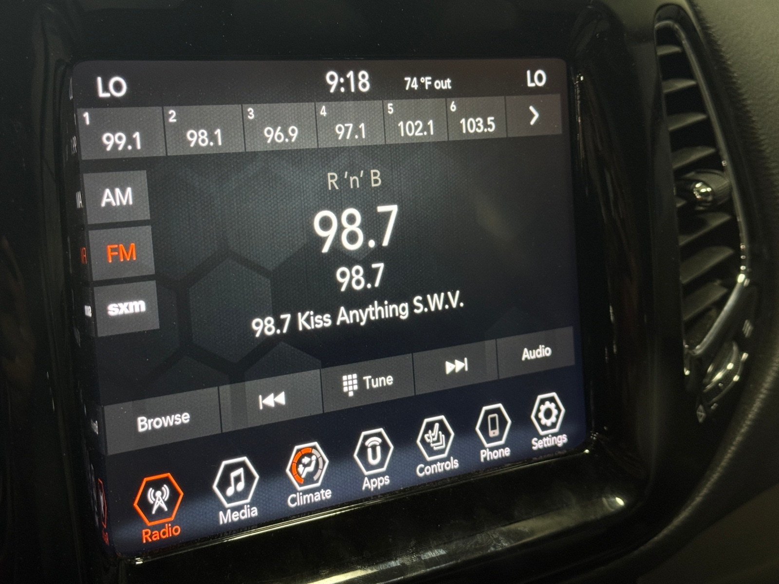 Thumbnail: 2020 Jeep Compass - 3