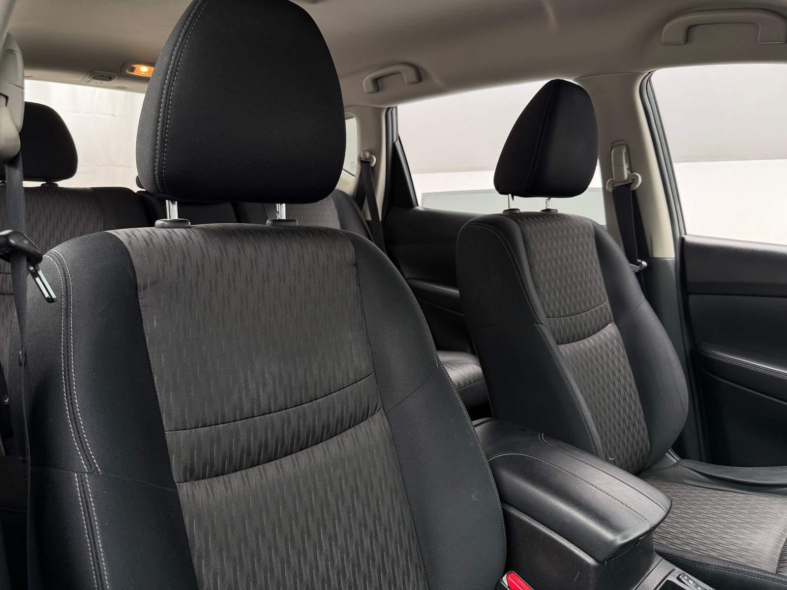 Thumbnail: 2017 Nissan Rogue - 2