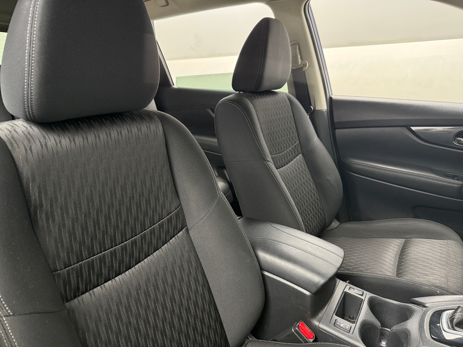 Thumbnail: 2019 Nissan Rogue - 2