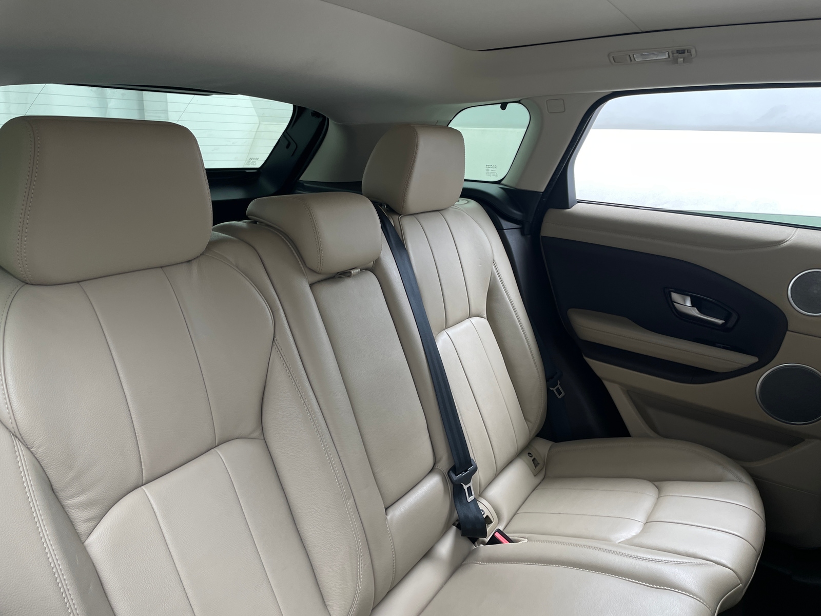 Thumbnail: 2017 Land Rover Range Rover Evoque - 5