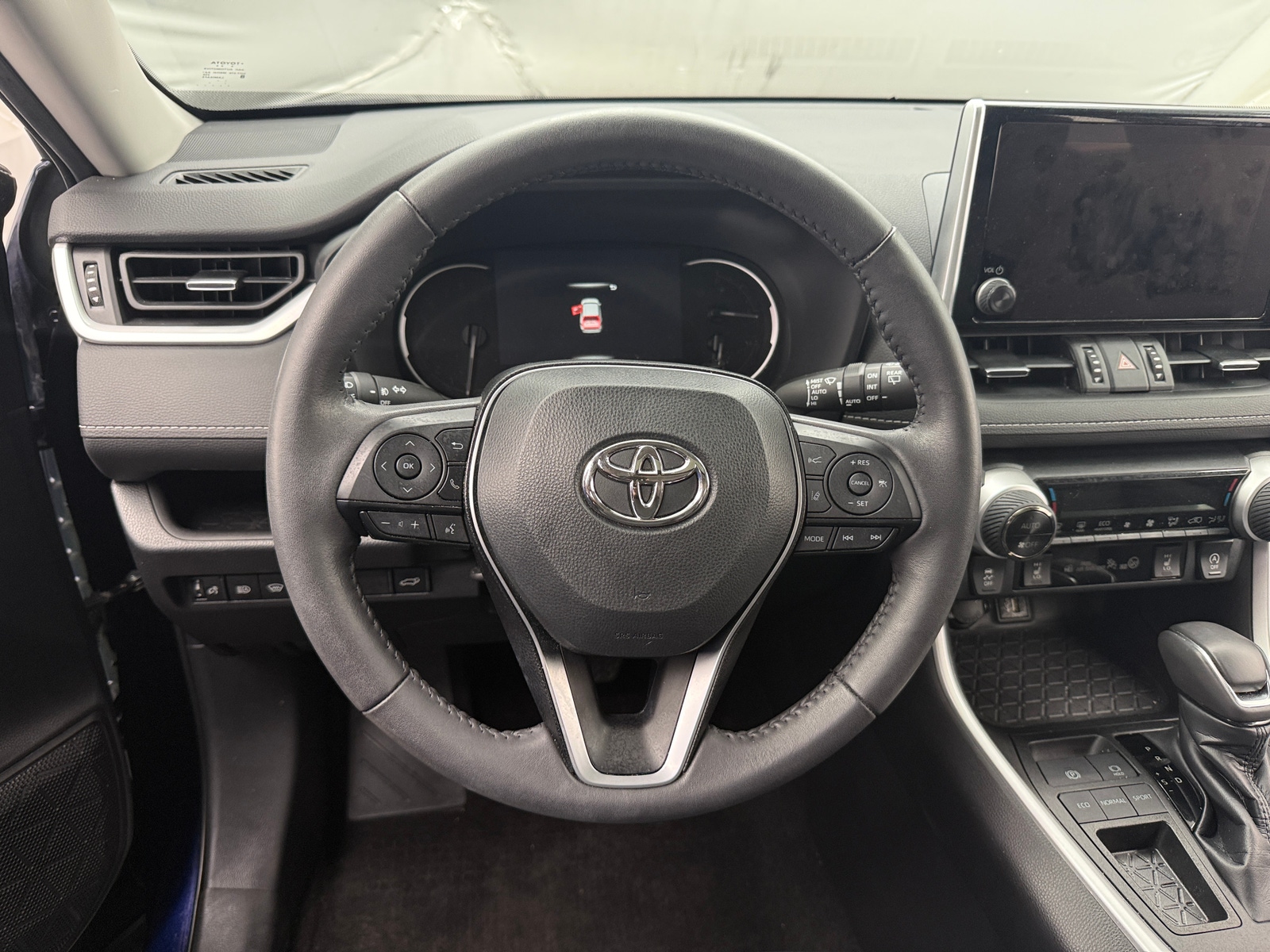 Thumbnail: 2023 Toyota RAV4 - 4