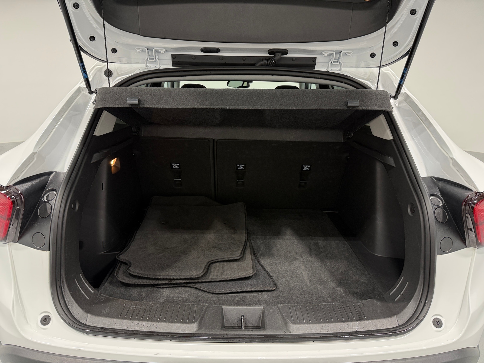 Thumbnail: 2025 Chevrolet Trax - 7