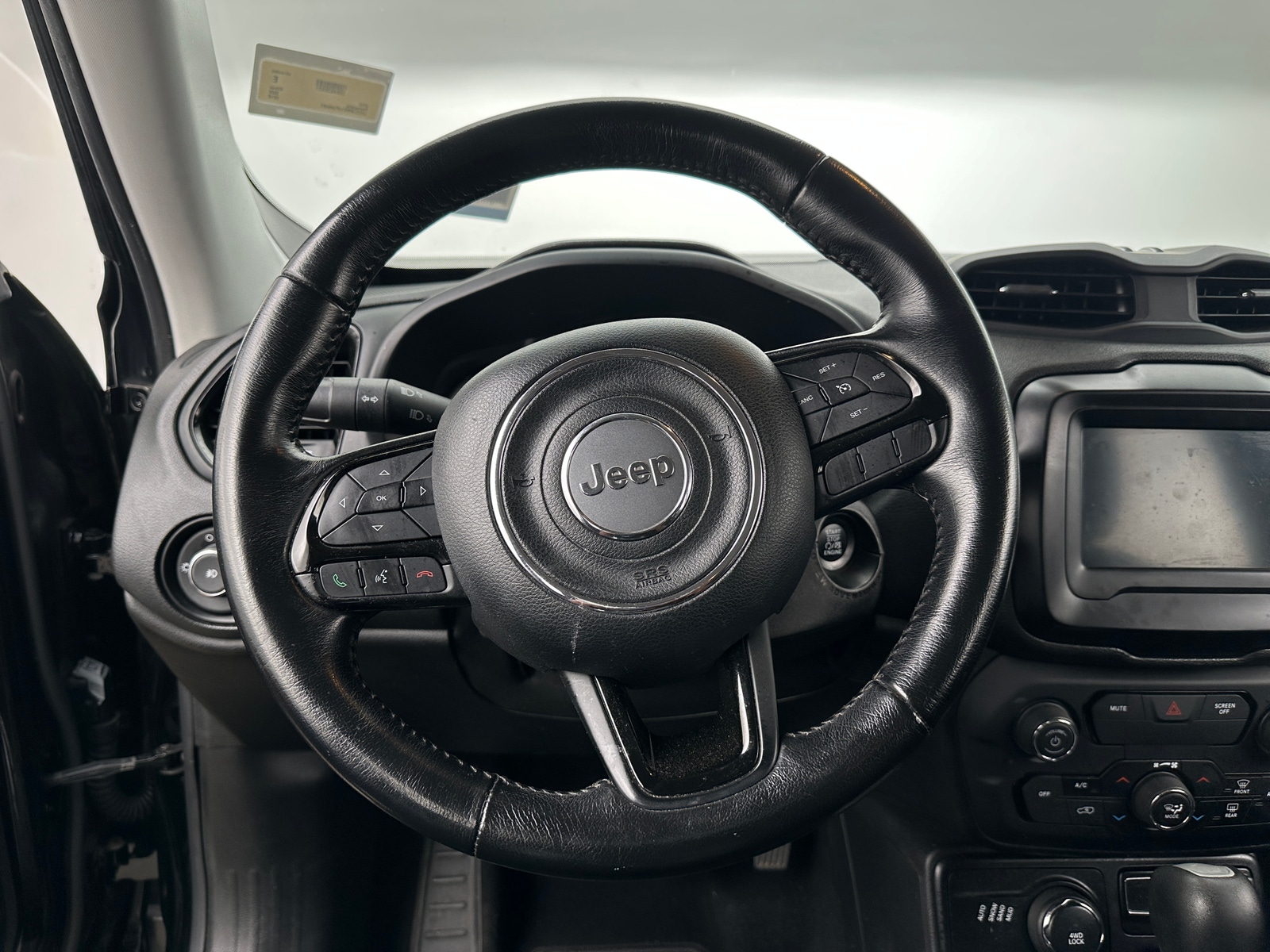 Thumbnail: 2018 Jeep Renegade - 5