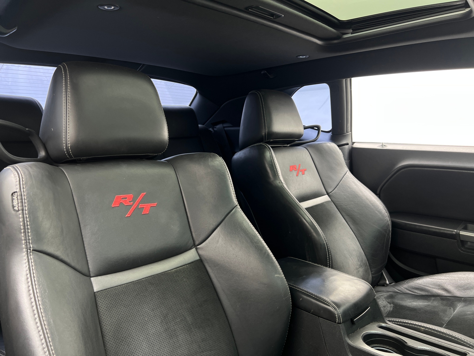 Thumbnail: 2014 Dodge Challenger - 2