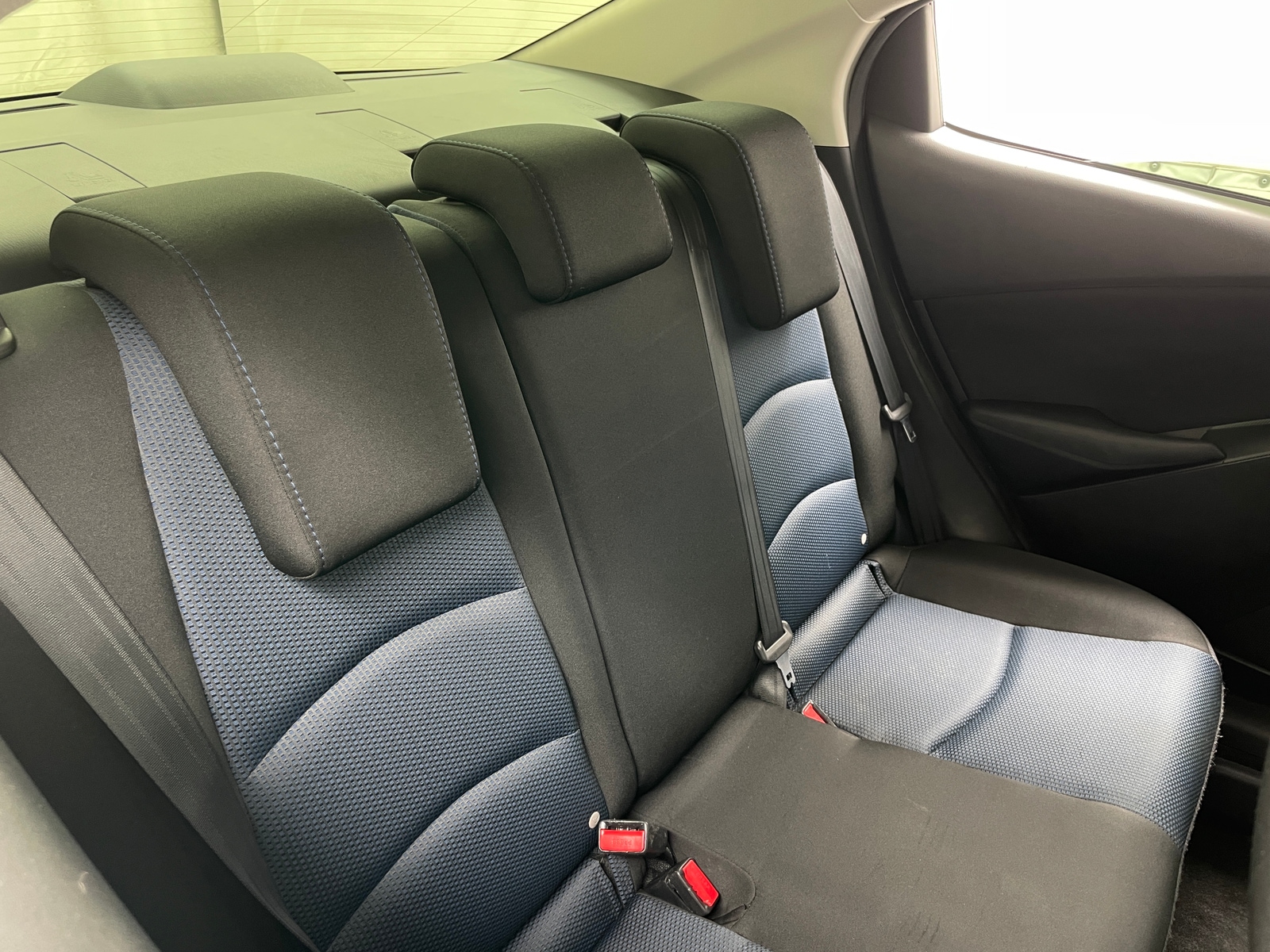 Thumbnail: 2018 Toyota Yaris iA - 6