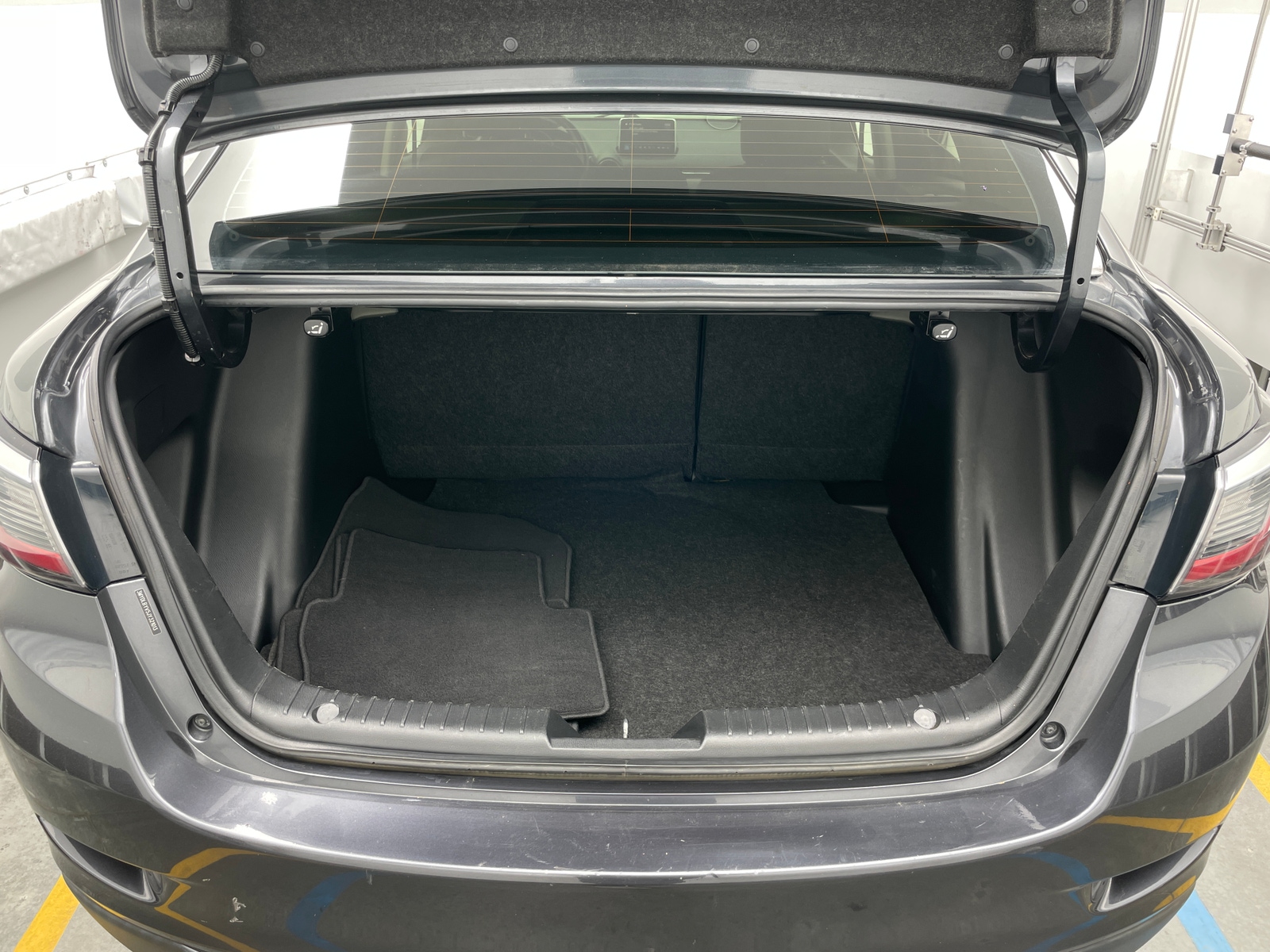 Thumbnail: 2018 Toyota Yaris iA - 7