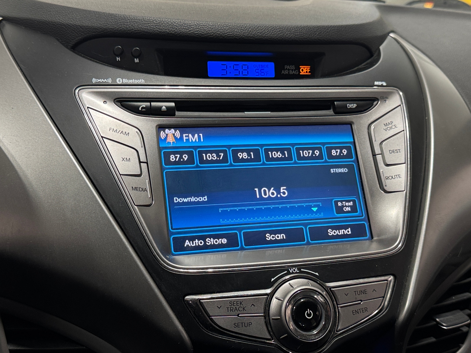 Thumbnail: 2013 Hyundai Elantra - 3