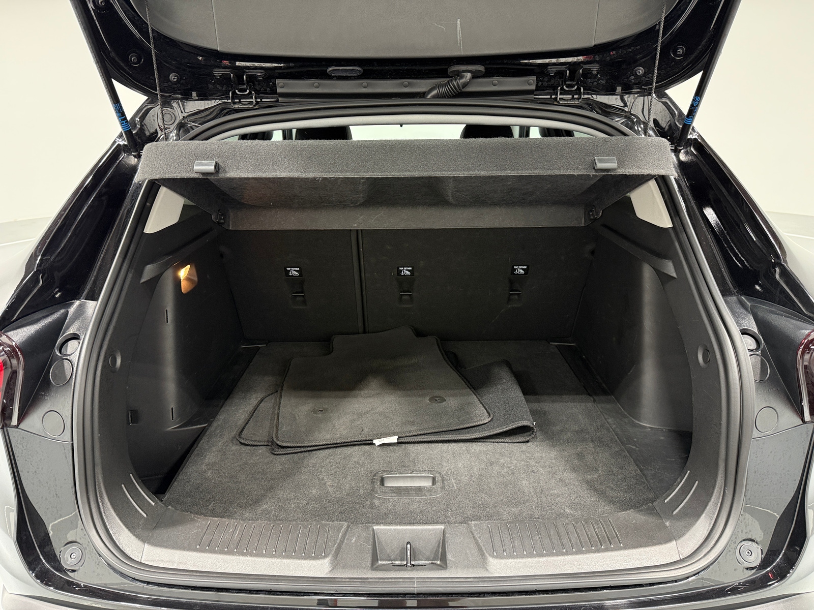 Thumbnail: 2025 Chevrolet Trax - 7