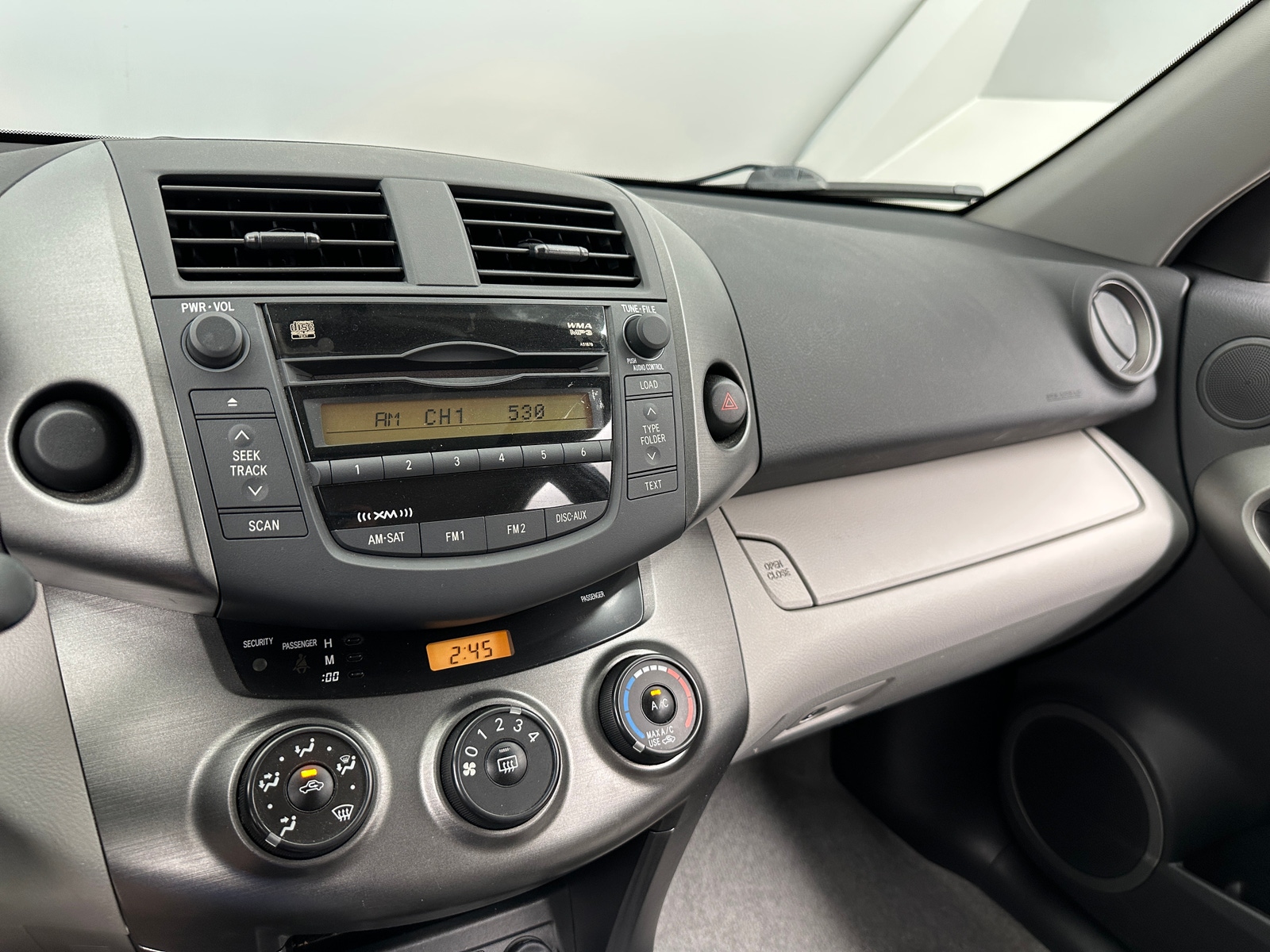 Thumbnail: 2011 Toyota RAV4 - 4