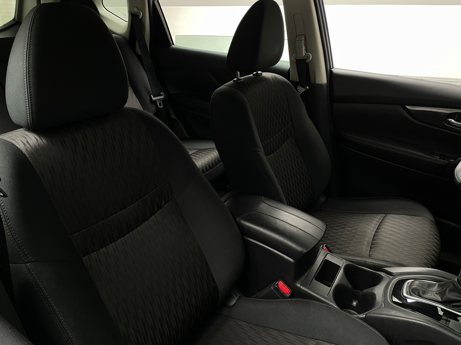 Thumbnail: 2018 Nissan Rogue - 2
