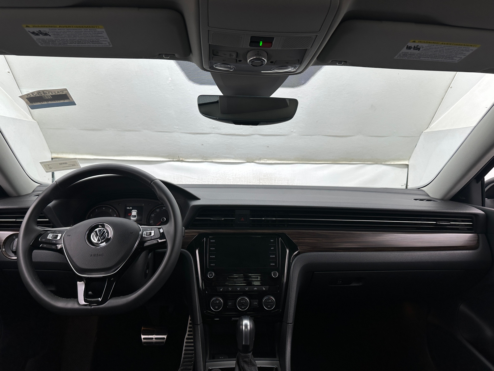 Thumbnail: 2022 Volkswagen Passat - 2