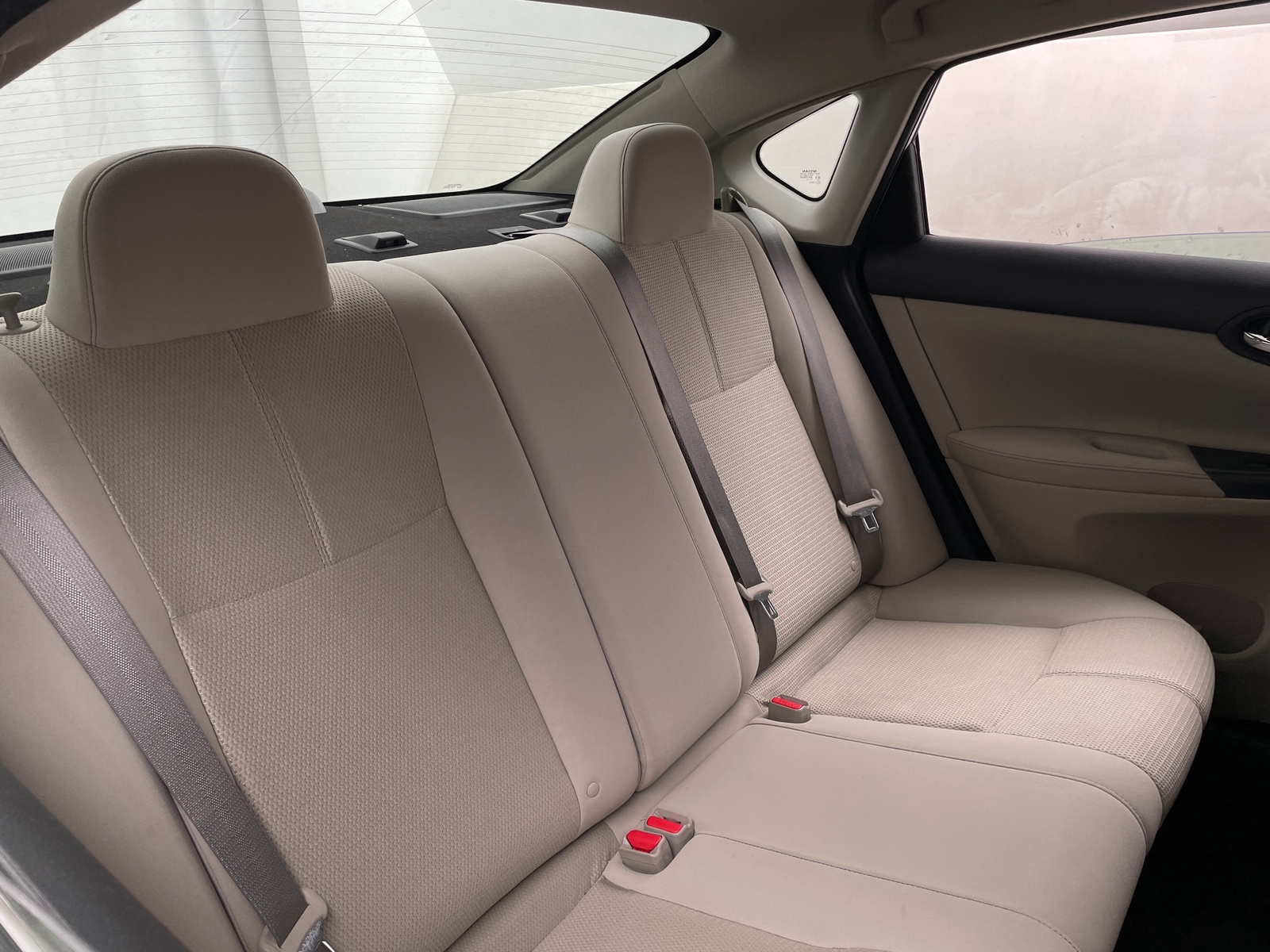 Thumbnail: 2016 Nissan Sentra - 6