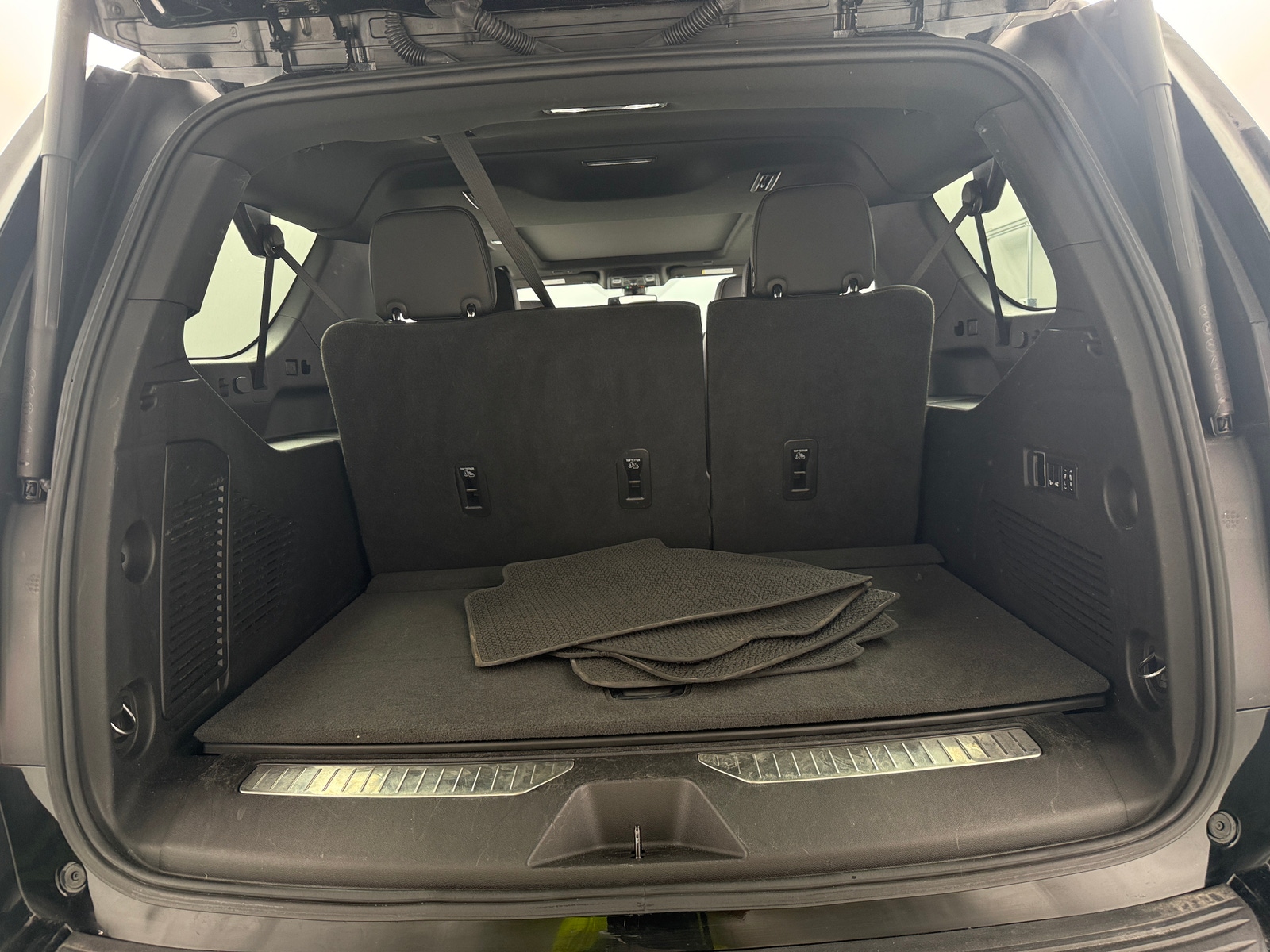 Thumbnail: 2022 GMC Yukon XL - 6