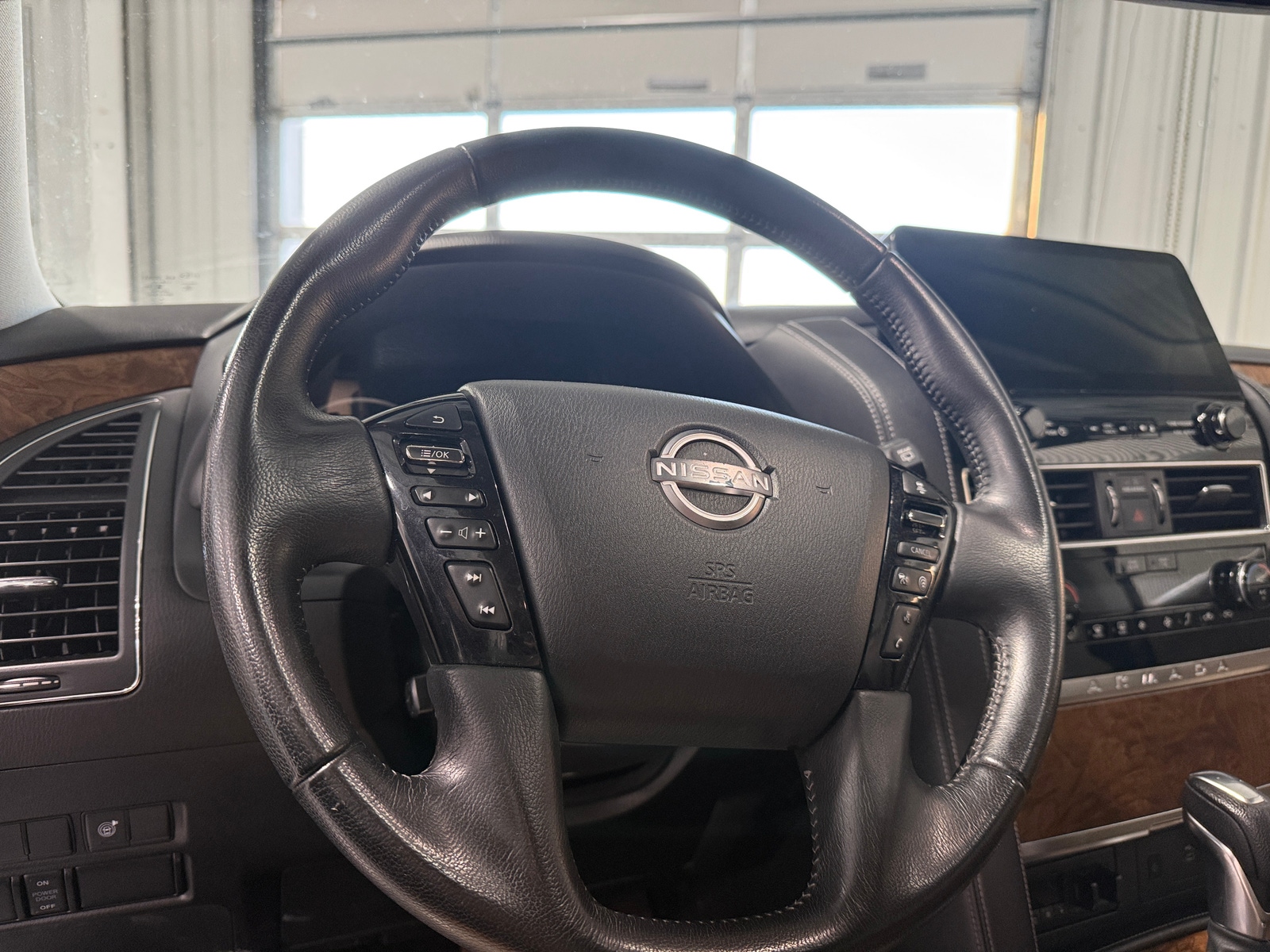 Thumbnail: 2022 Nissan Armada - 4