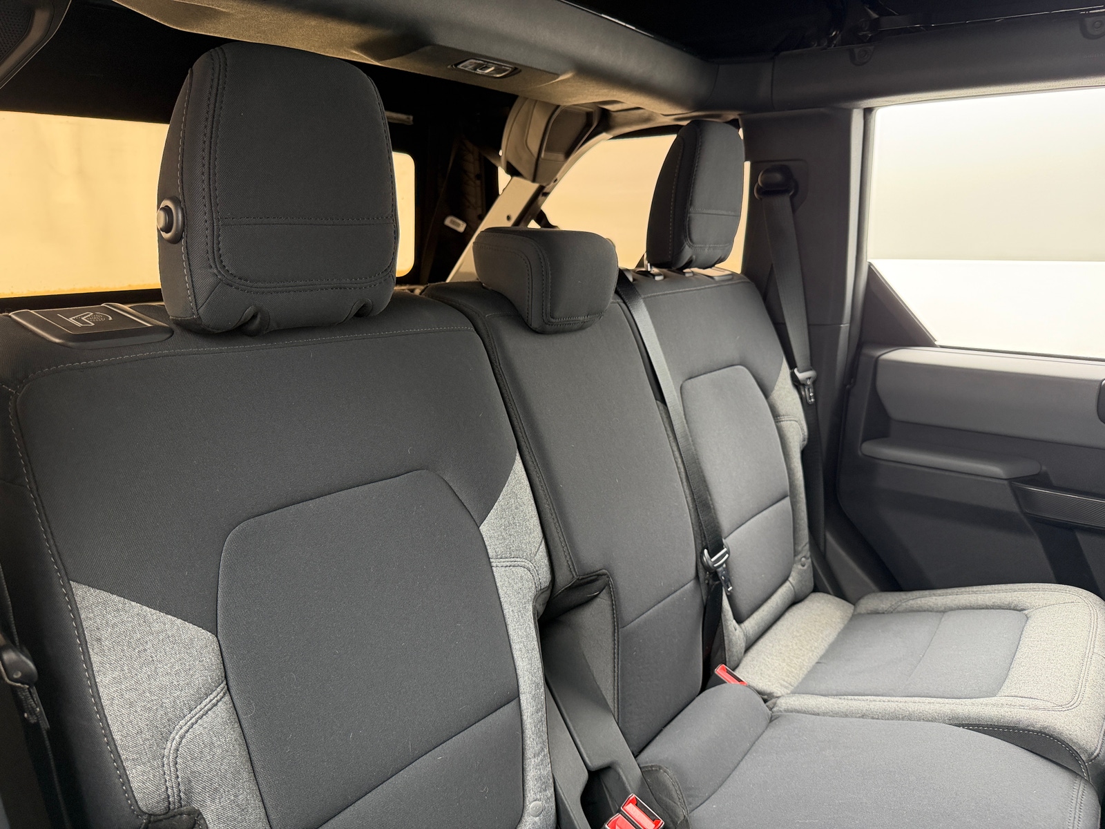 Thumbnail: 2021 Ford Bronco - 6