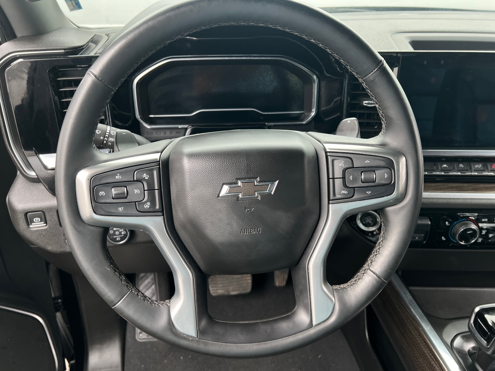 Thumbnail: 2023 Chevrolet Silverado 1500 - 5