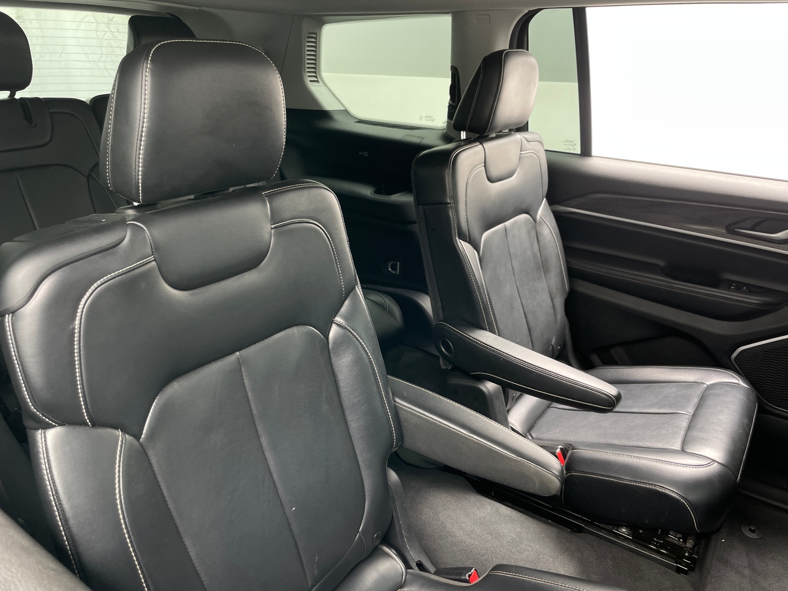 Thumbnail: 2021 Jeep Grand Cherokee L - 5