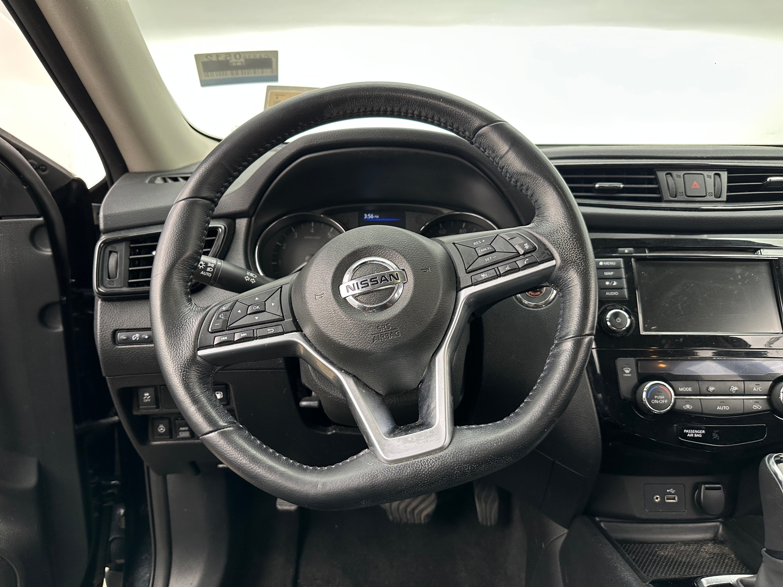 Thumbnail: 2018 Nissan Rogue - 5