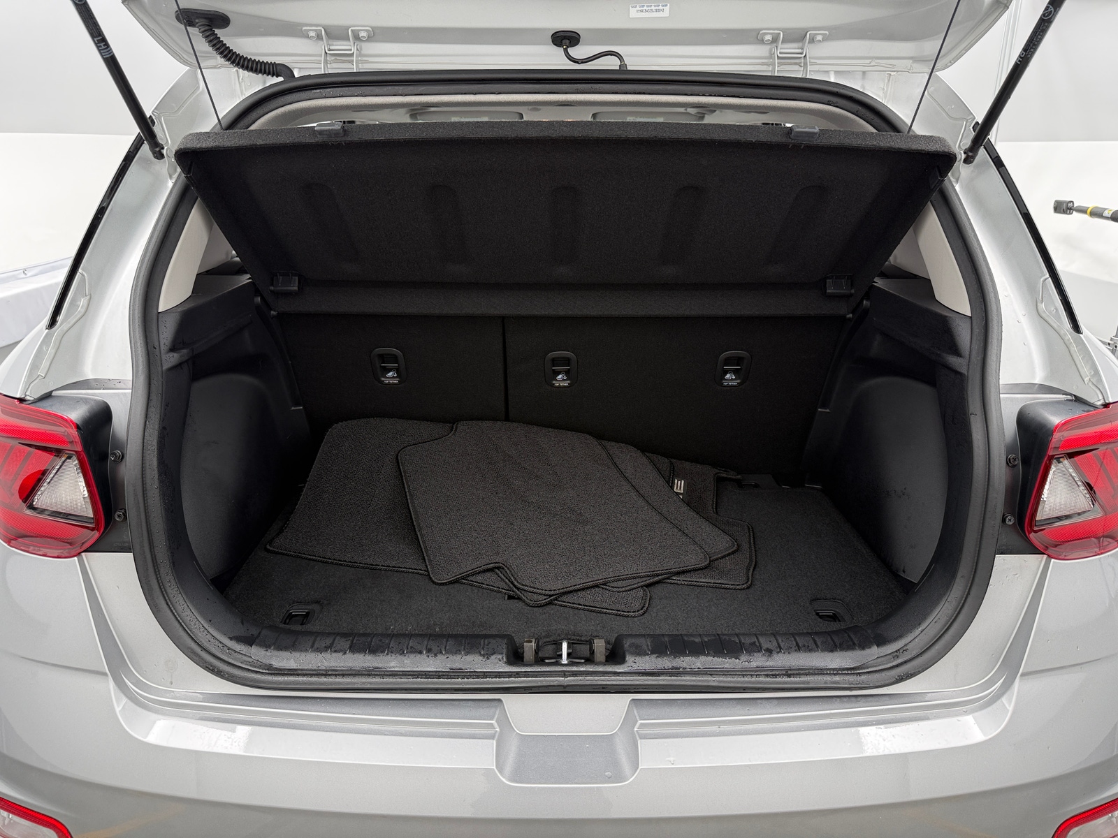 Thumbnail: 2025 Hyundai Venue - 7