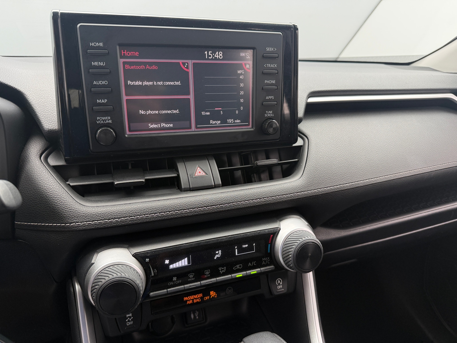 Thumbnail: 2019 Toyota RAV4 - 4