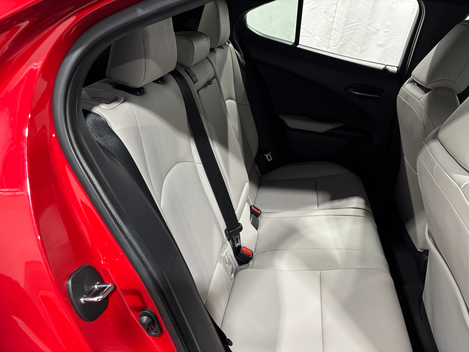 Thumbnail: 2021 Lexus UX - 5