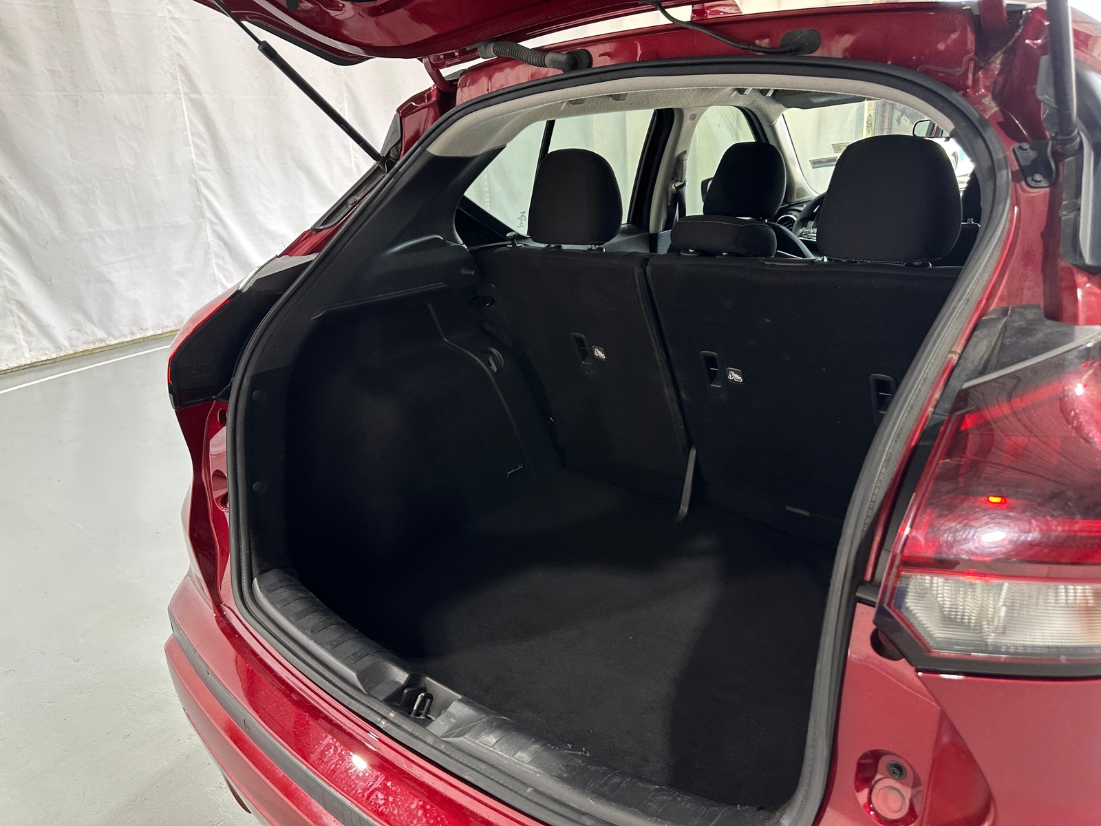 Thumbnail: 2021 Nissan Kicks - 7