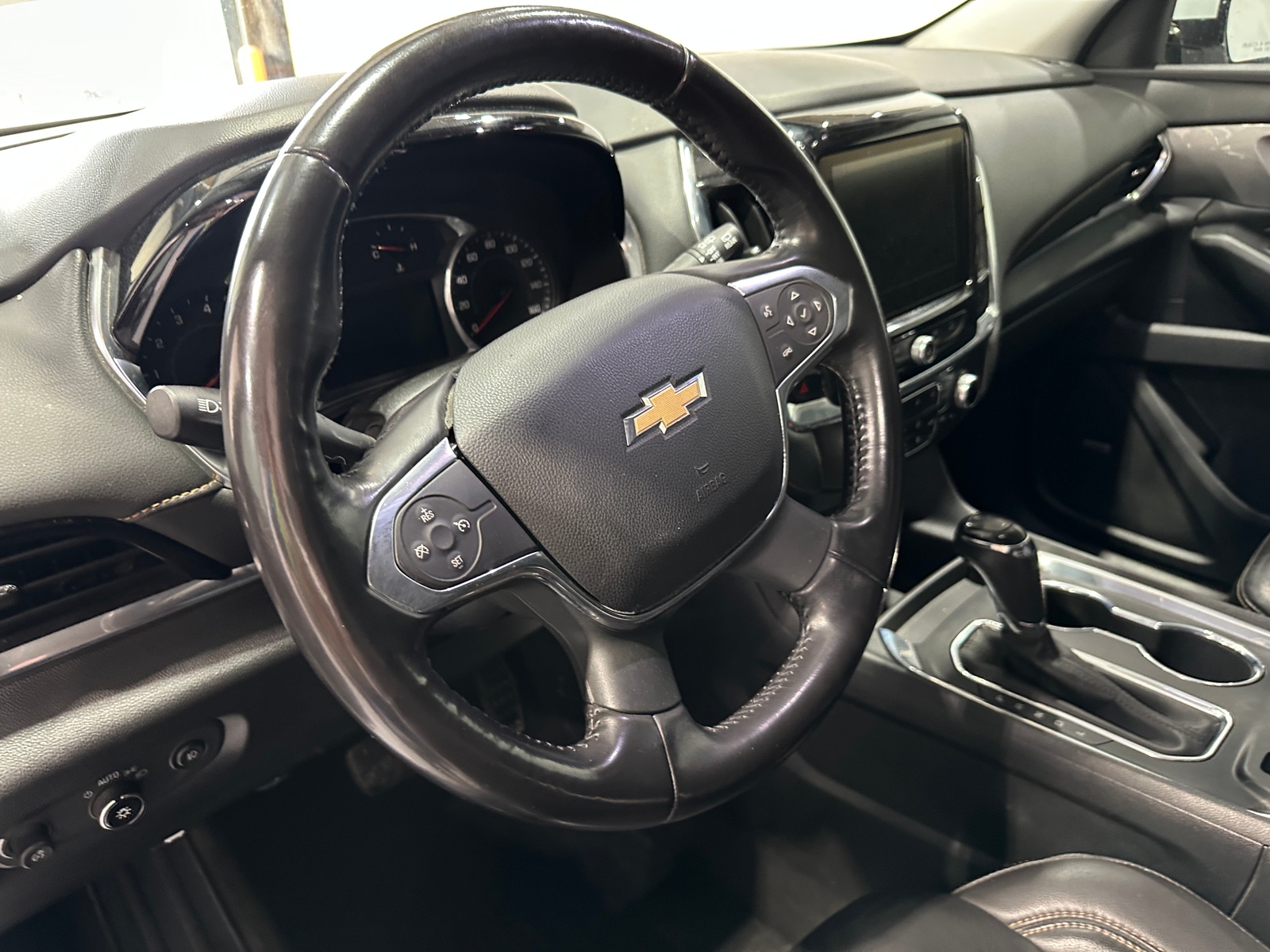 Thumbnail: 2018 Chevrolet Traverse - 4