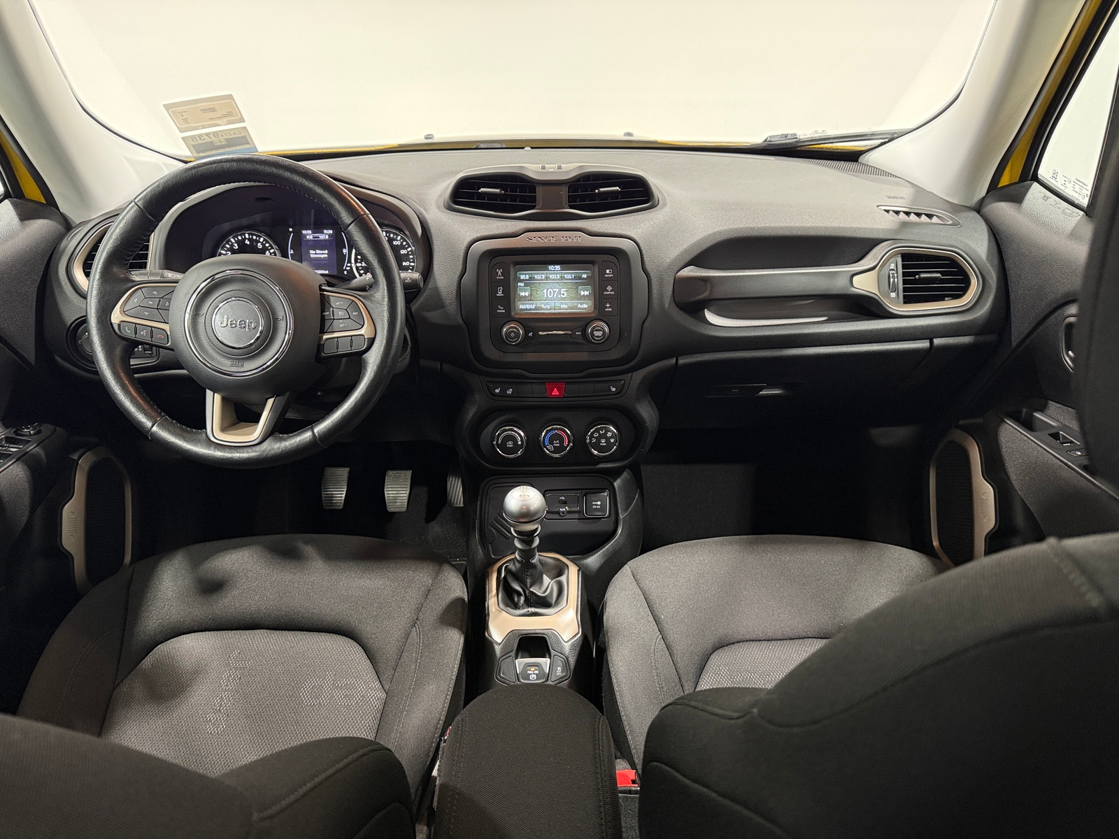 Thumbnail: 2017 Jeep Renegade - 3