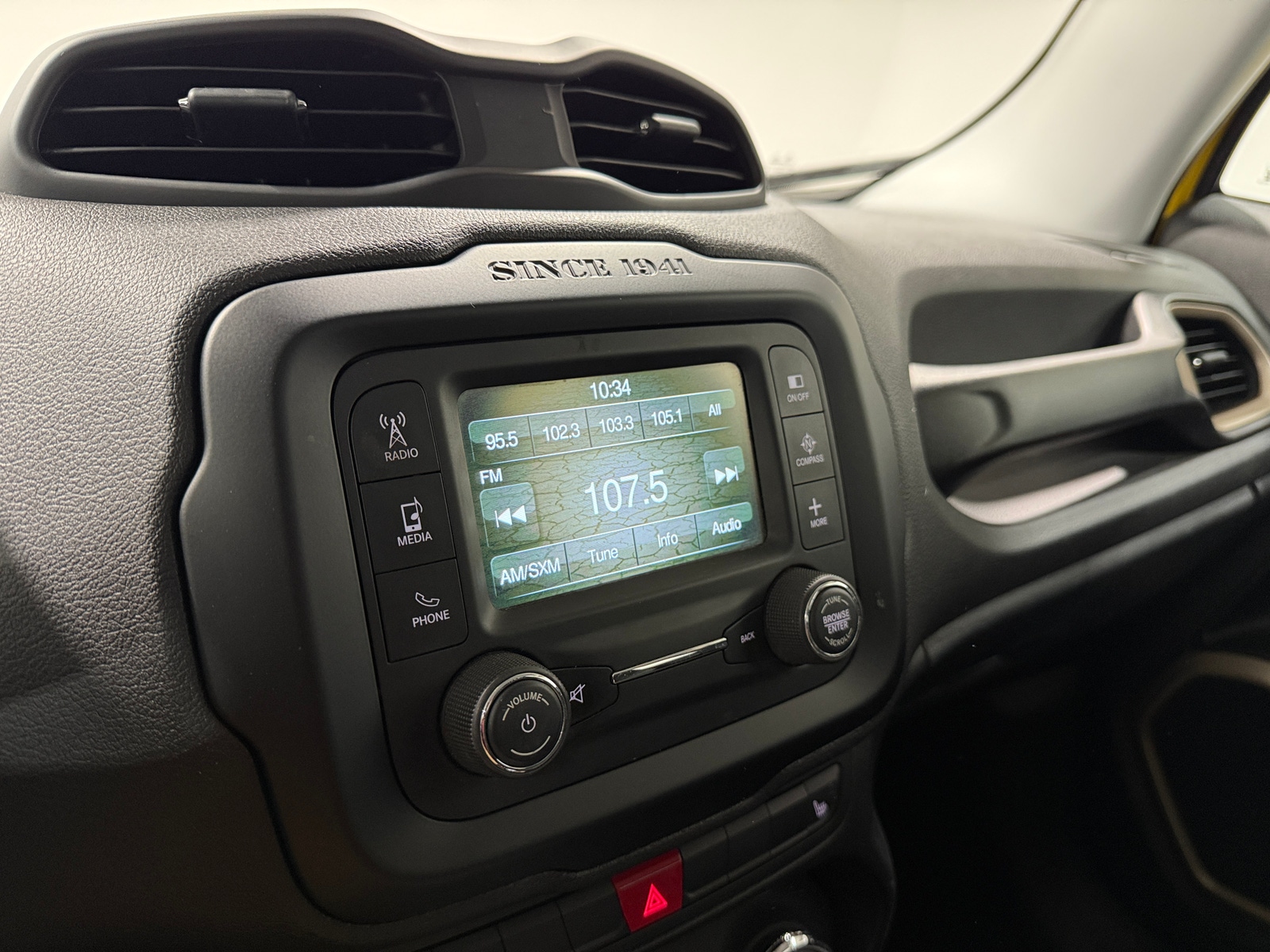 Thumbnail: 2017 Jeep Renegade - 4