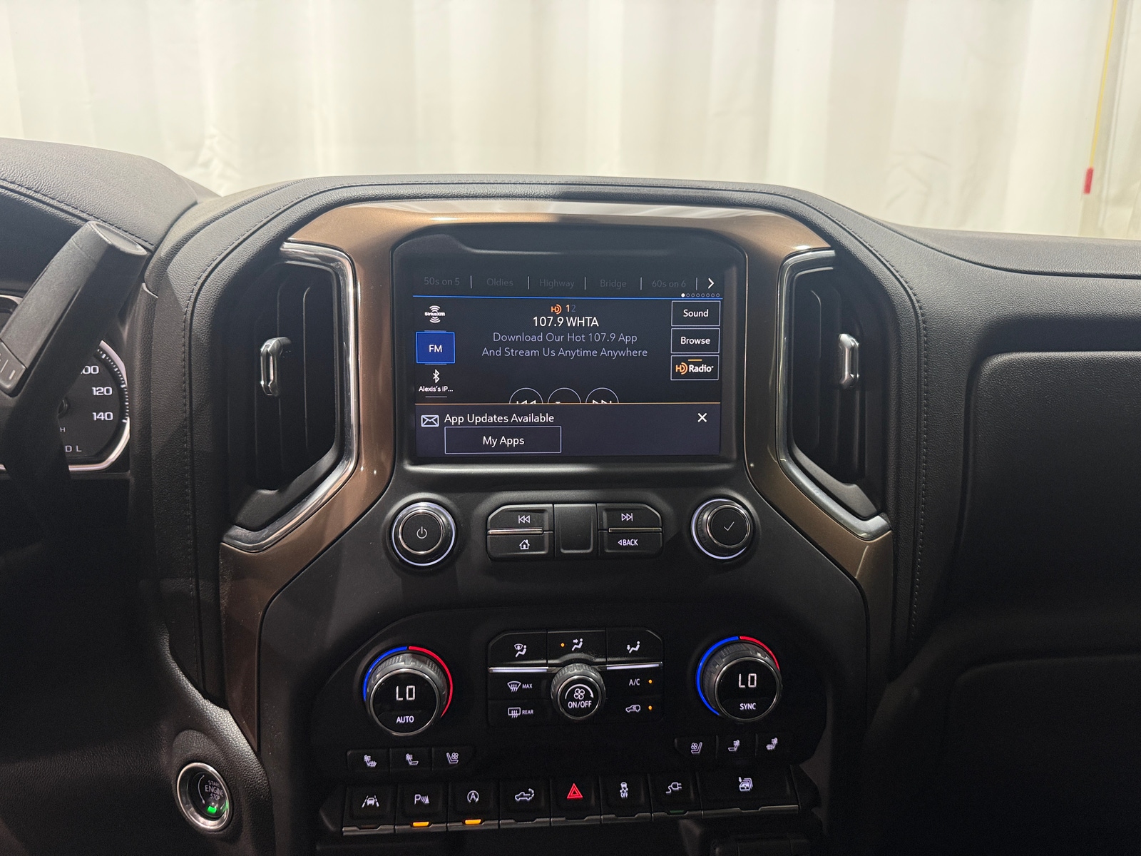Thumbnail: 2021 Chevrolet Silverado 1500 - 3