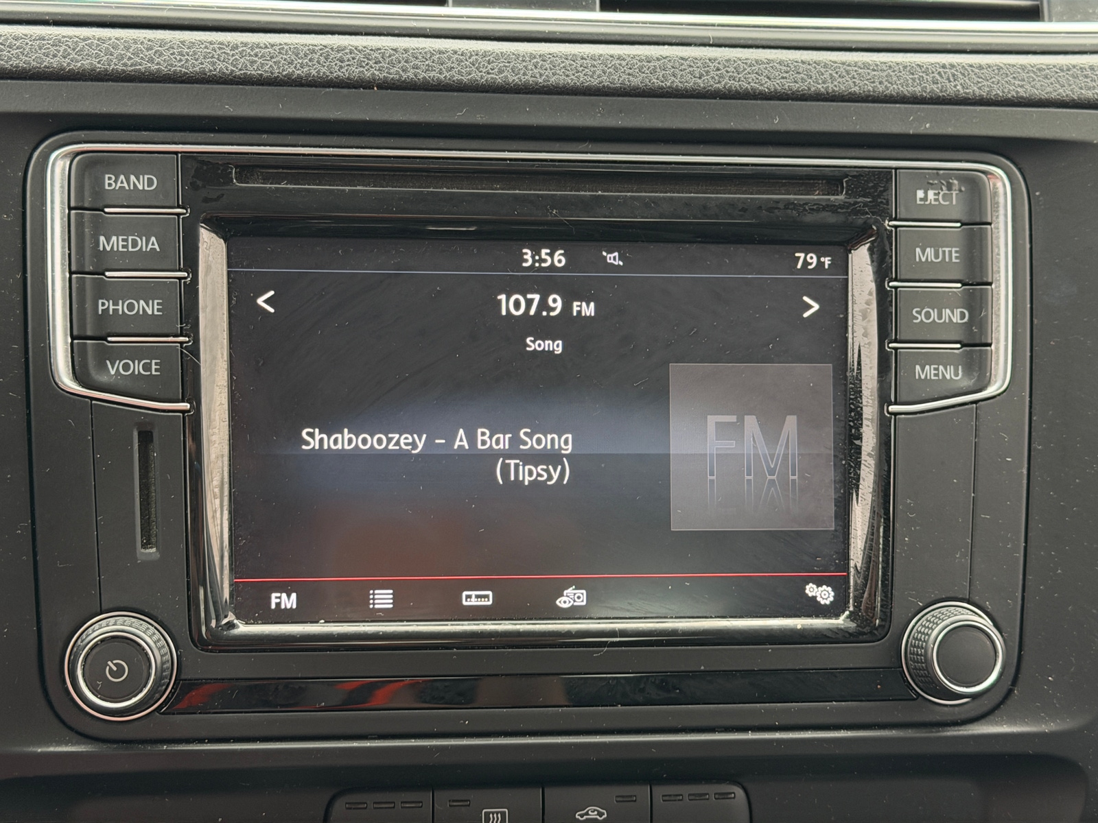 Thumbnail: 2017 Volkswagen Jetta - 3