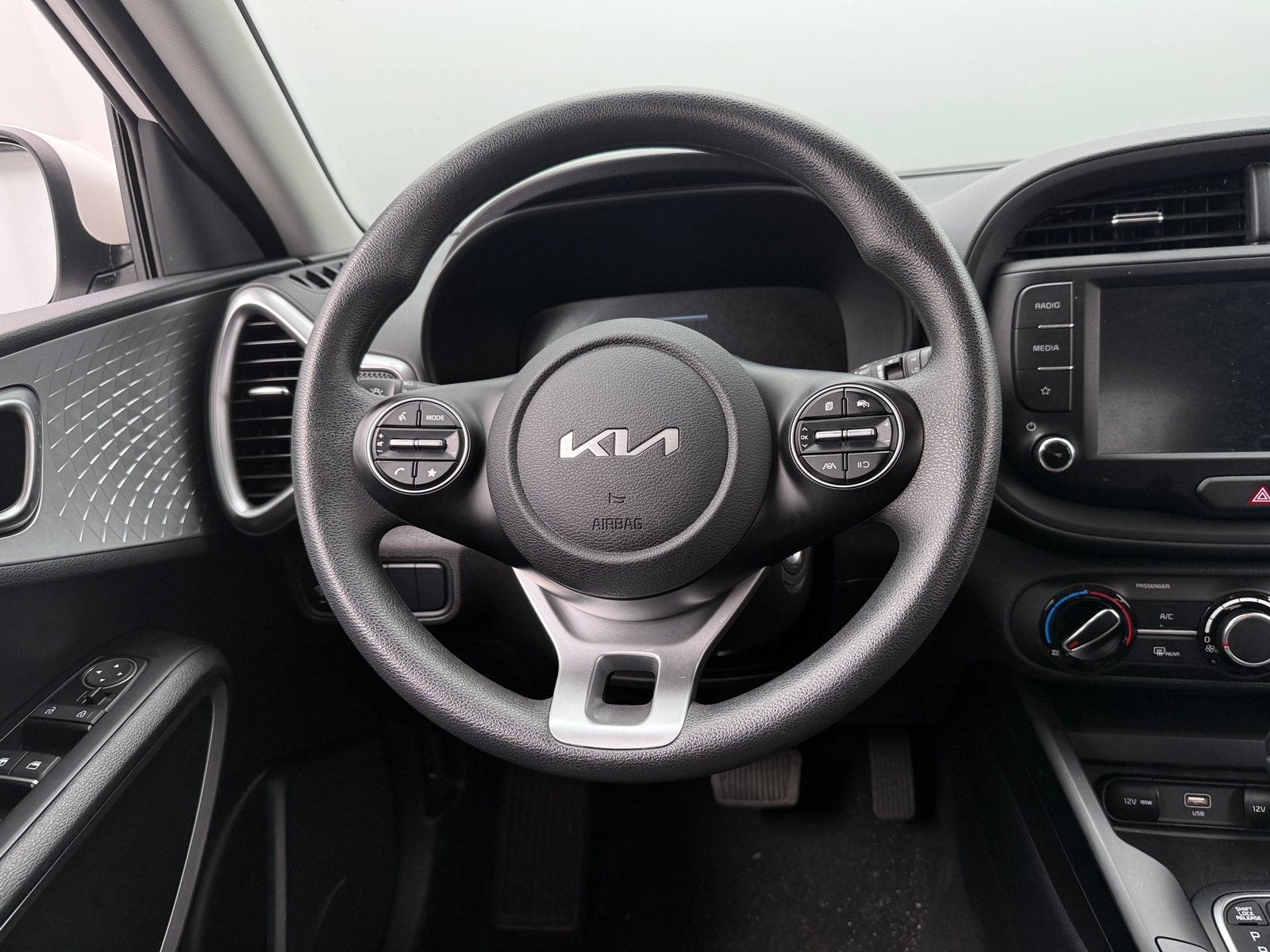 Thumbnail: 2024 Kia Soul - 5